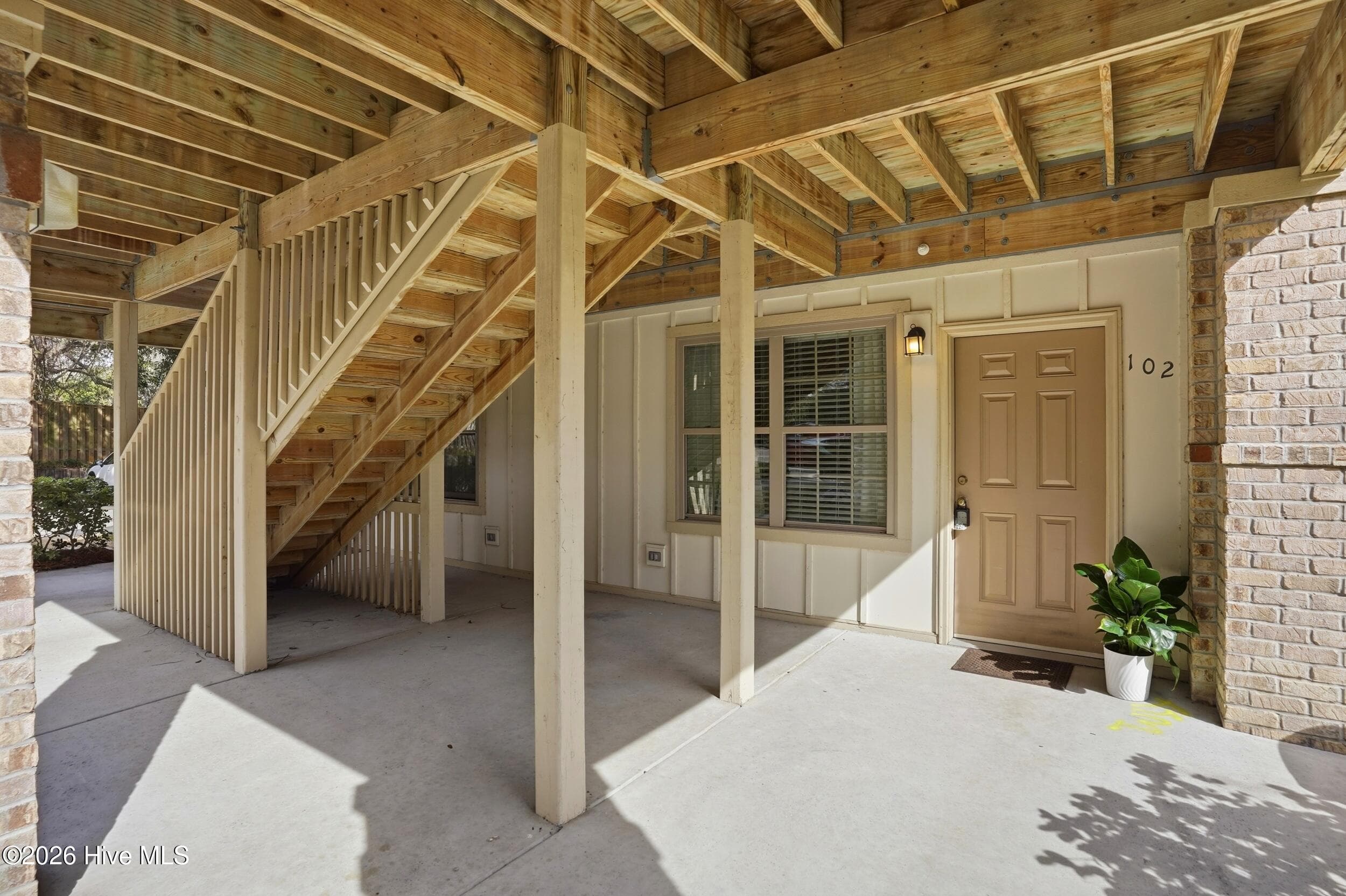 Front of 115 Covil Avenue Unit 102, Wilmington, NC 28403