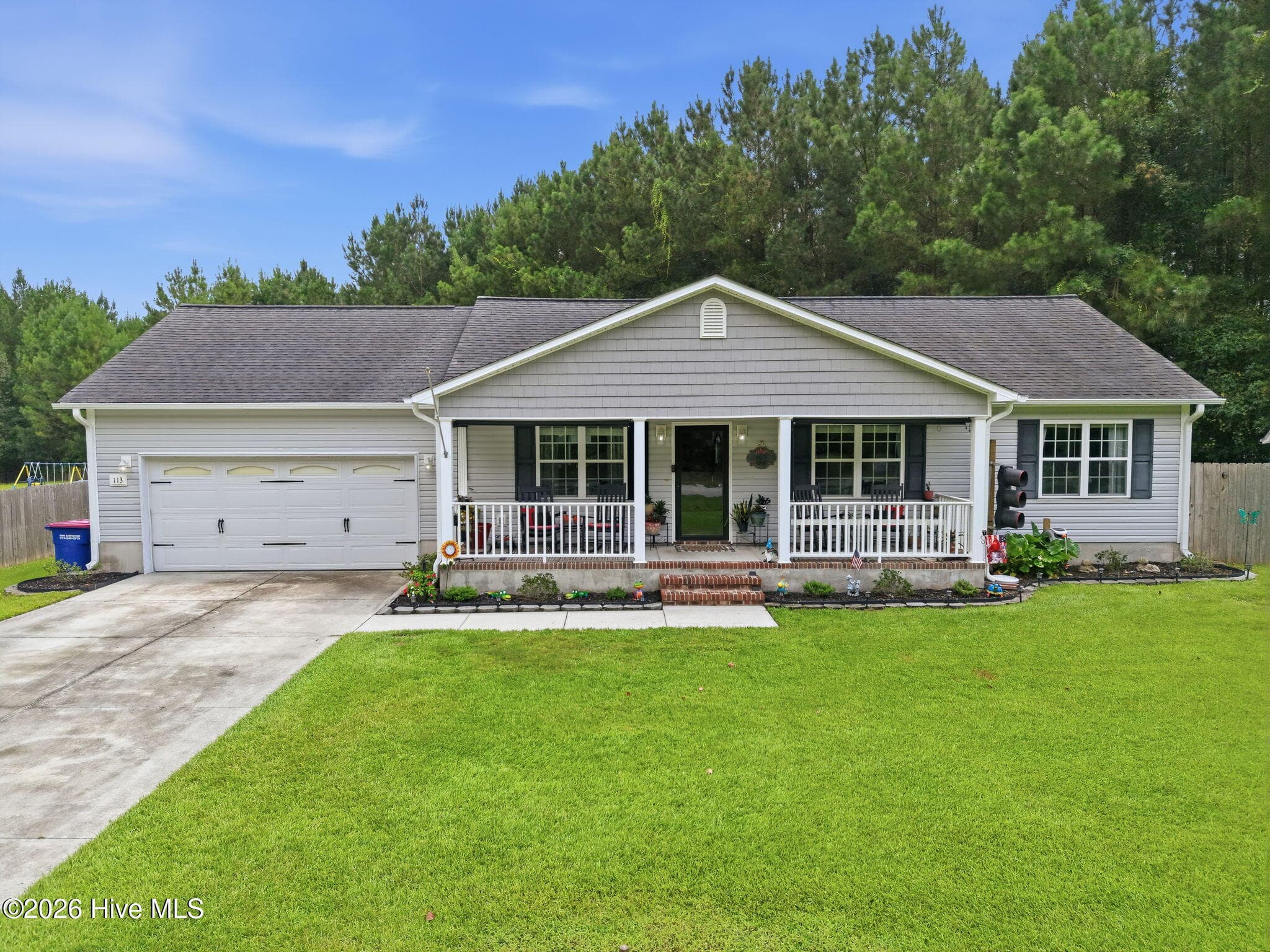 Front of 113 Palo Alto Park Drive, Maysville, NC 28555