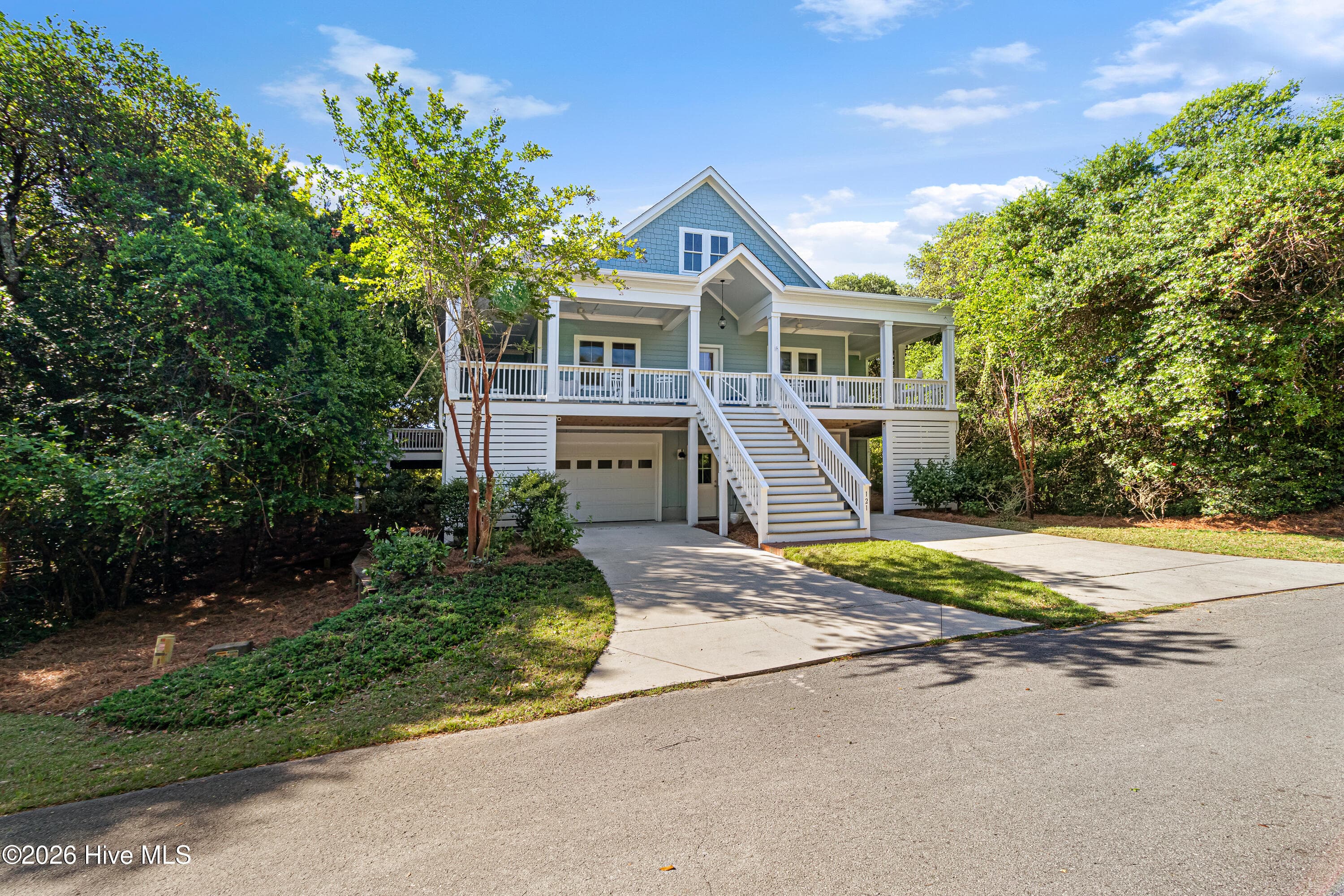 Front of 121 Sea Isle North Drive & Slip 20, Indian Beach, NC 28512