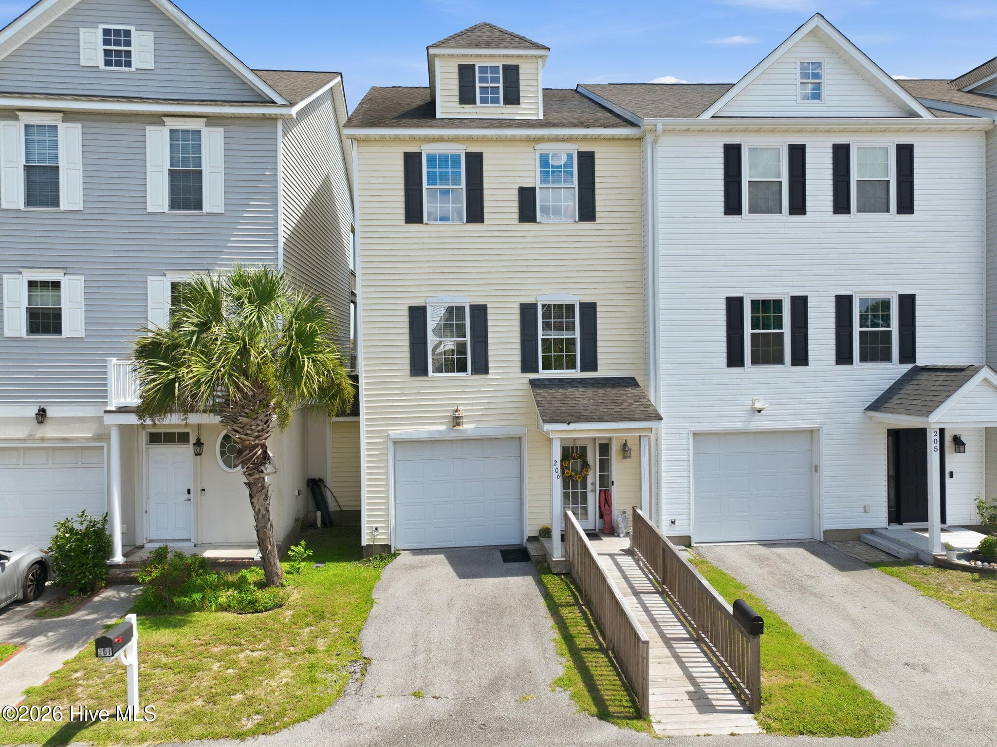 Front of 1800 Bay Street 206, Morehead City, NC 28557
