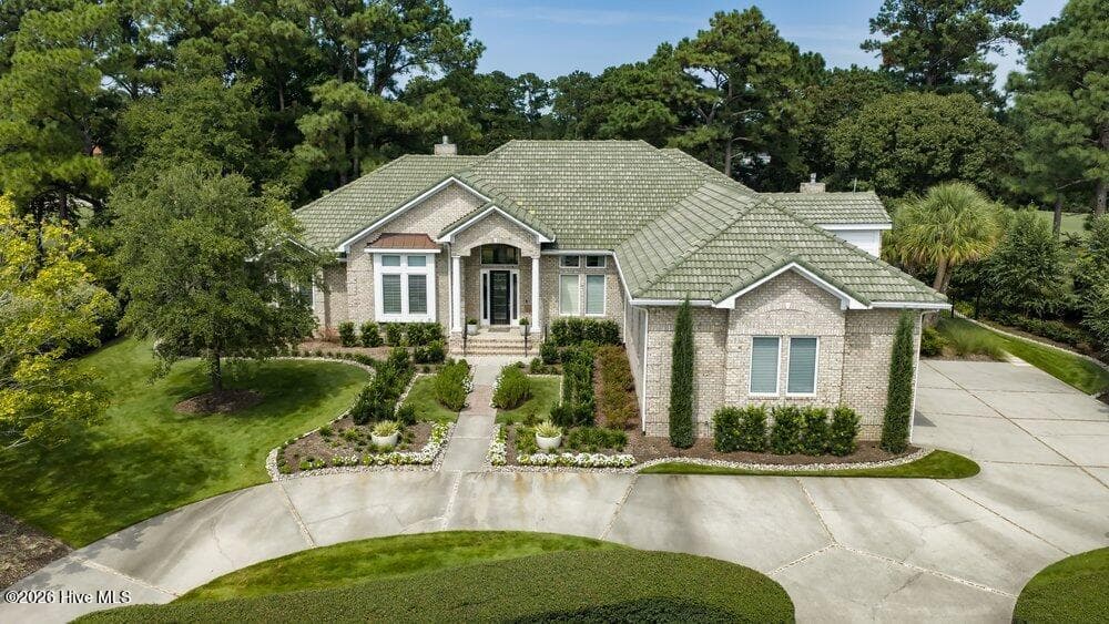 Front of 2021 Scrimshaw Place, Wilmington, NC 28405