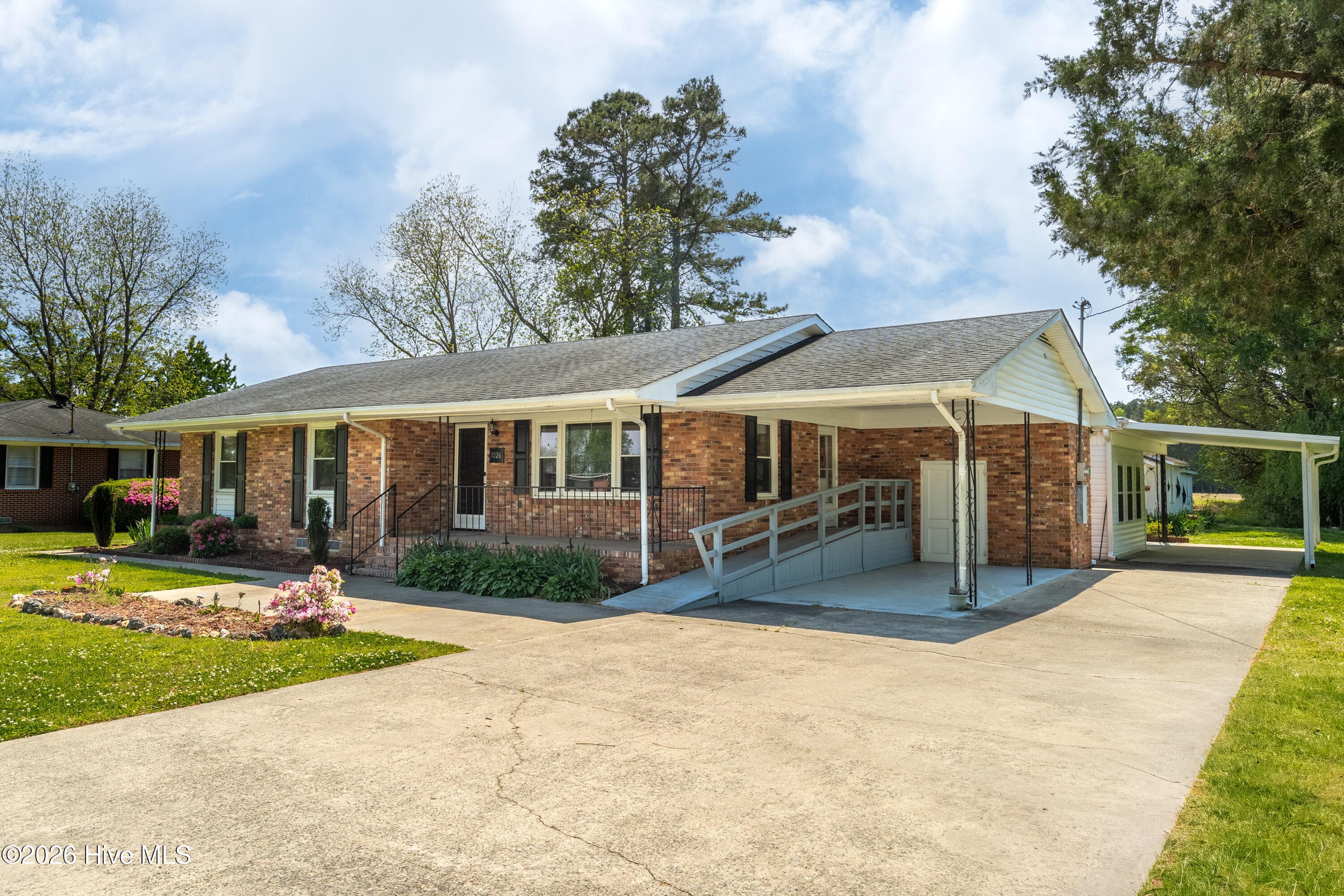 Front of 1226 Hwy 58 S, Kinston, NC 28504