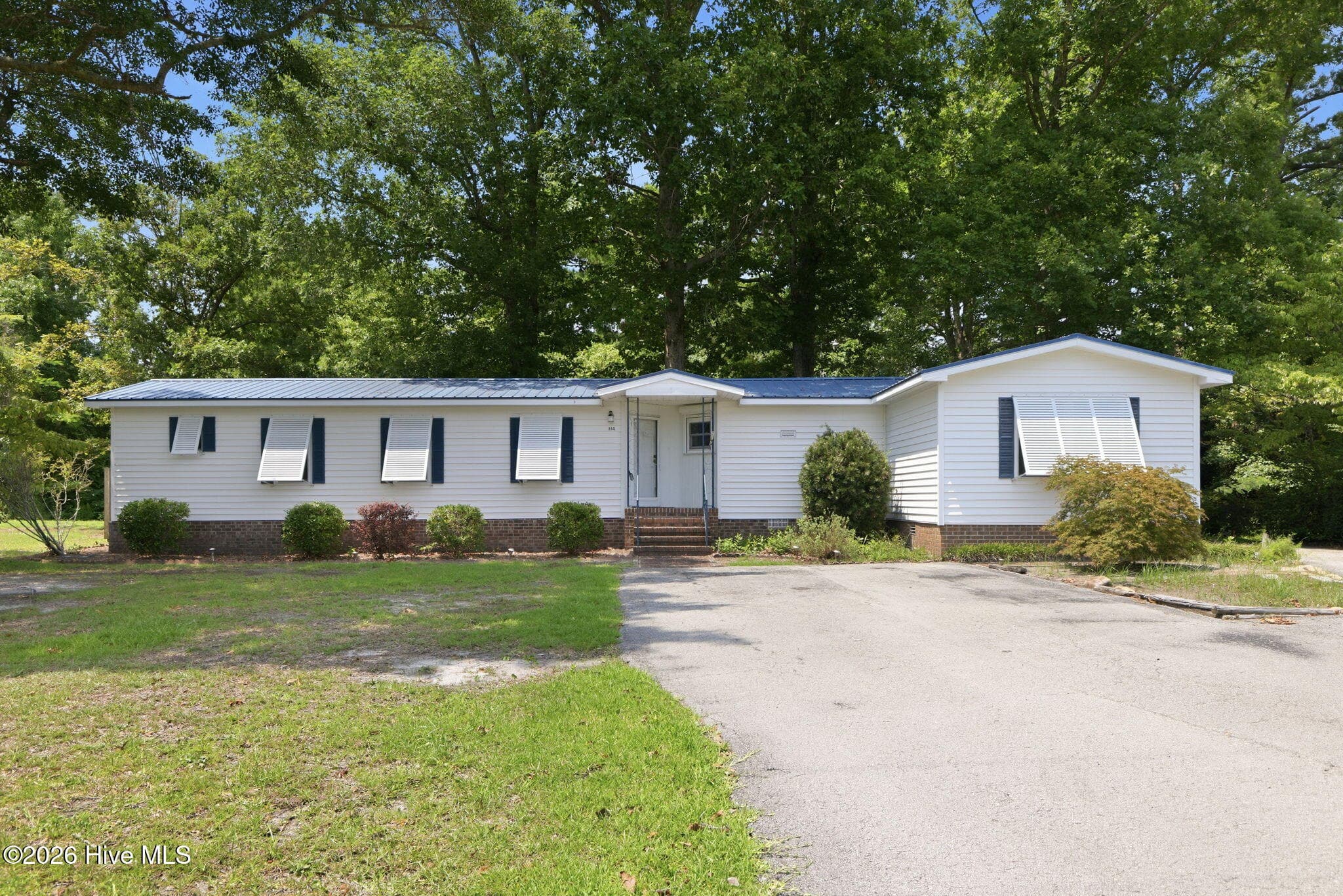 Front of 114 Lejeune Road, Cape Carteret, NC 28584