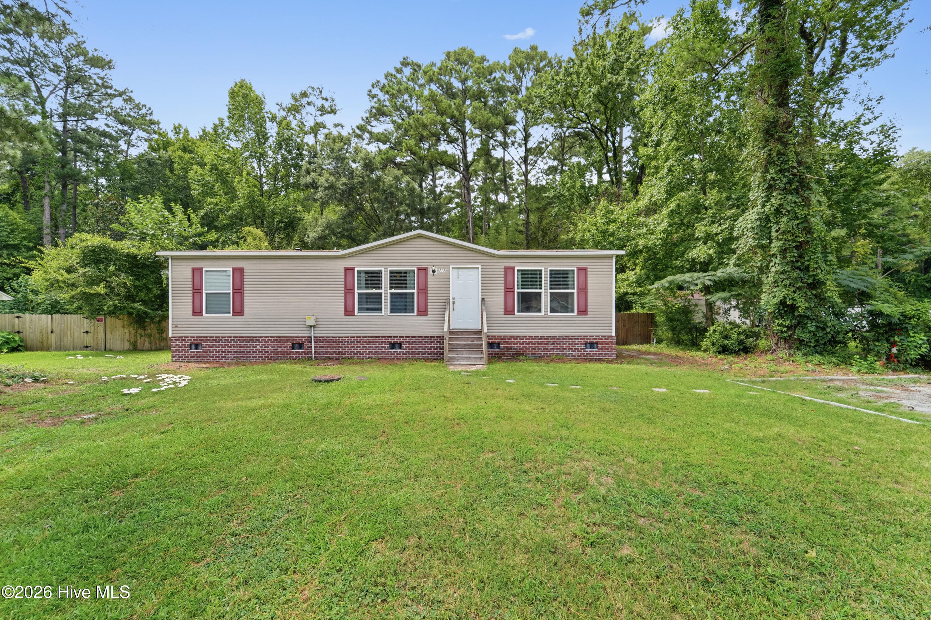 Front of 212 Selover Avenue, New Bern, NC 28560