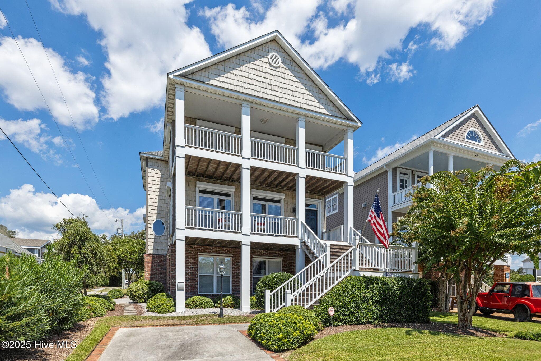 Exterior of 2208 Evans Street, Morehead City, NC 28557