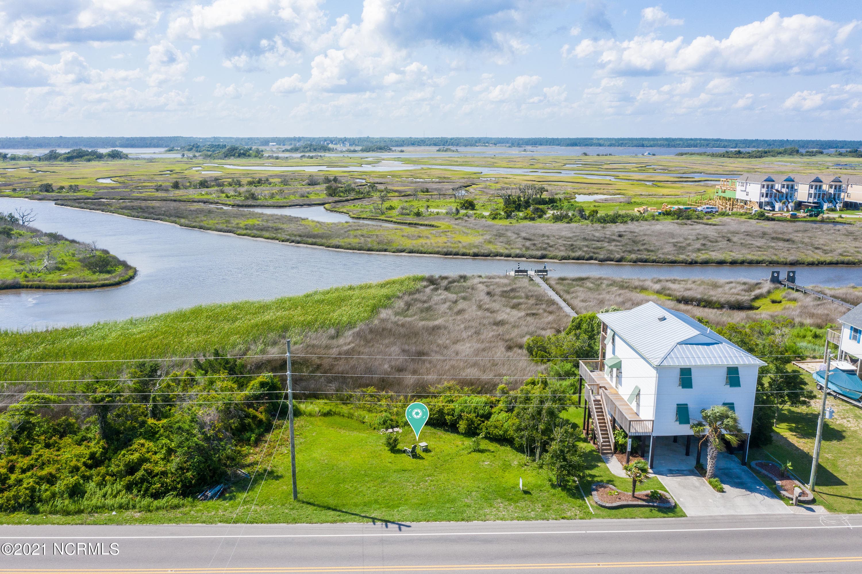 Exterior of 1211 24a / 24b N New River Drive, Surf City, NC 28445