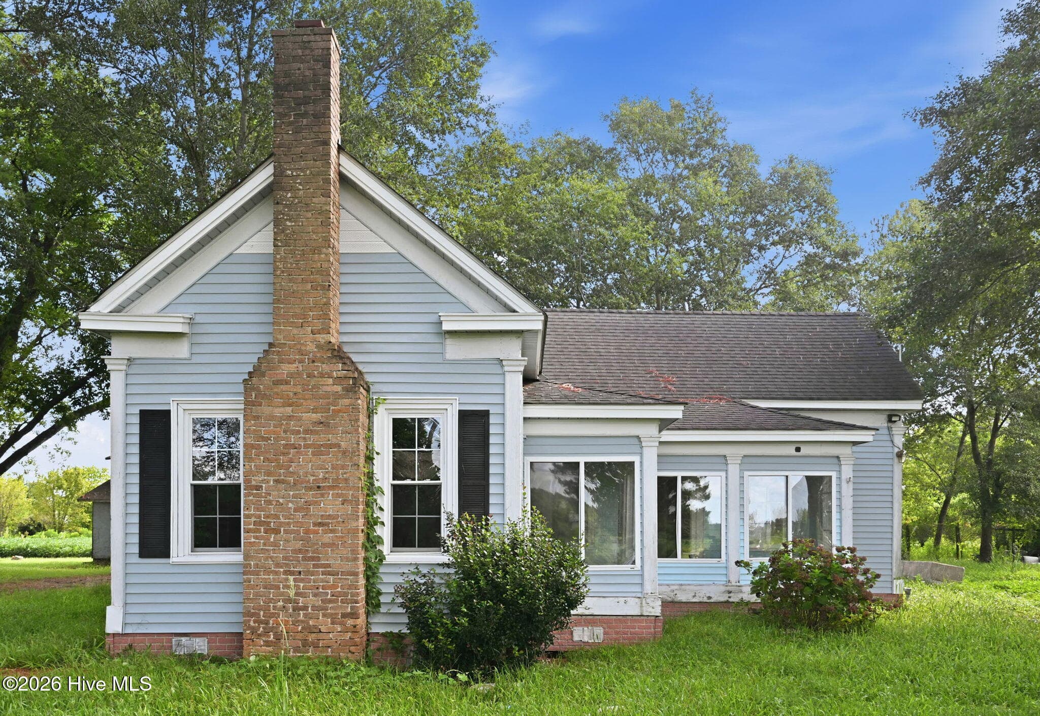 Front of 422 Cornwallis Road, Teachey, NC 28464