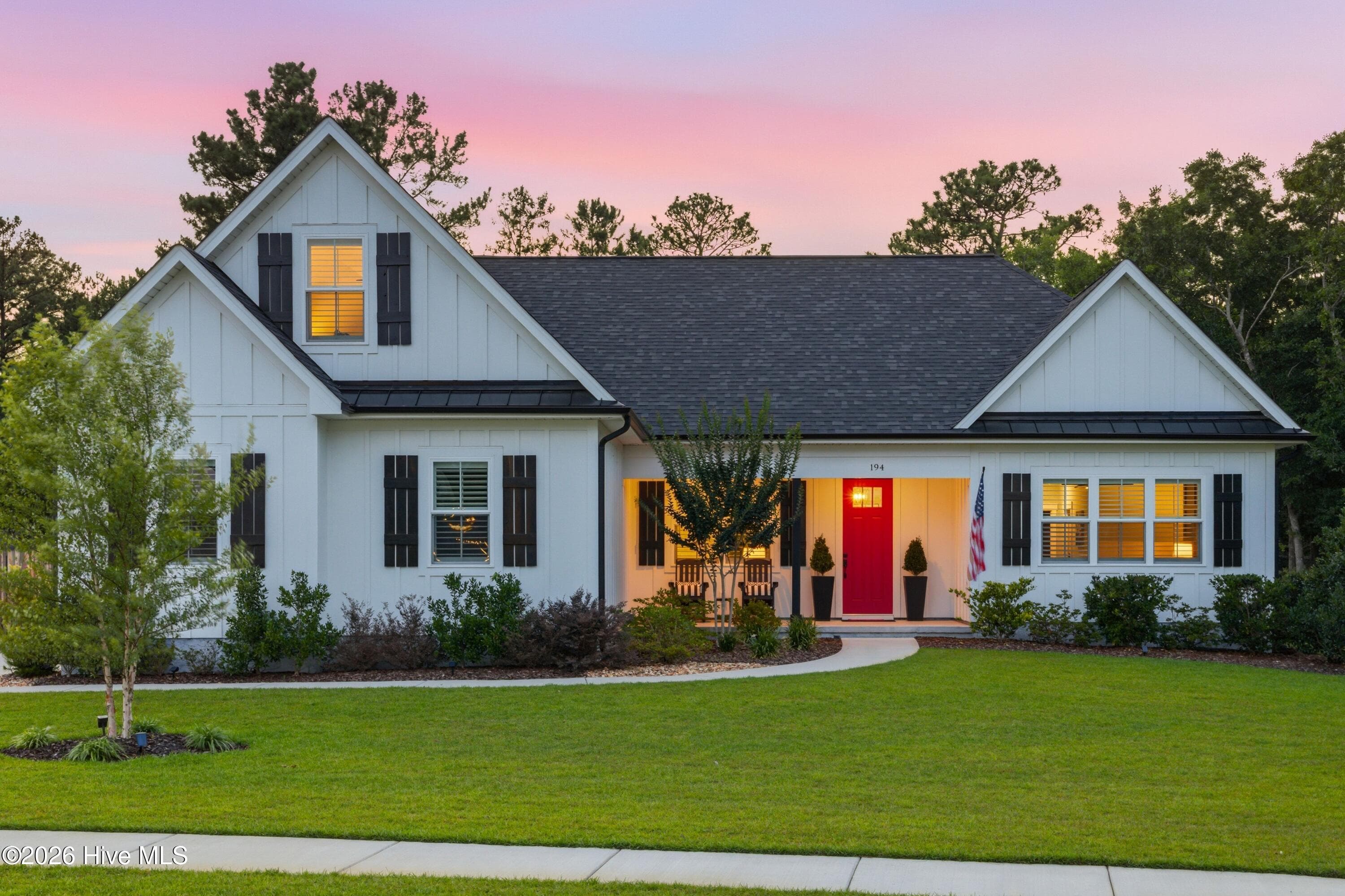 Exterior of 194 Hampton Court, Hampstead, NC 28443
