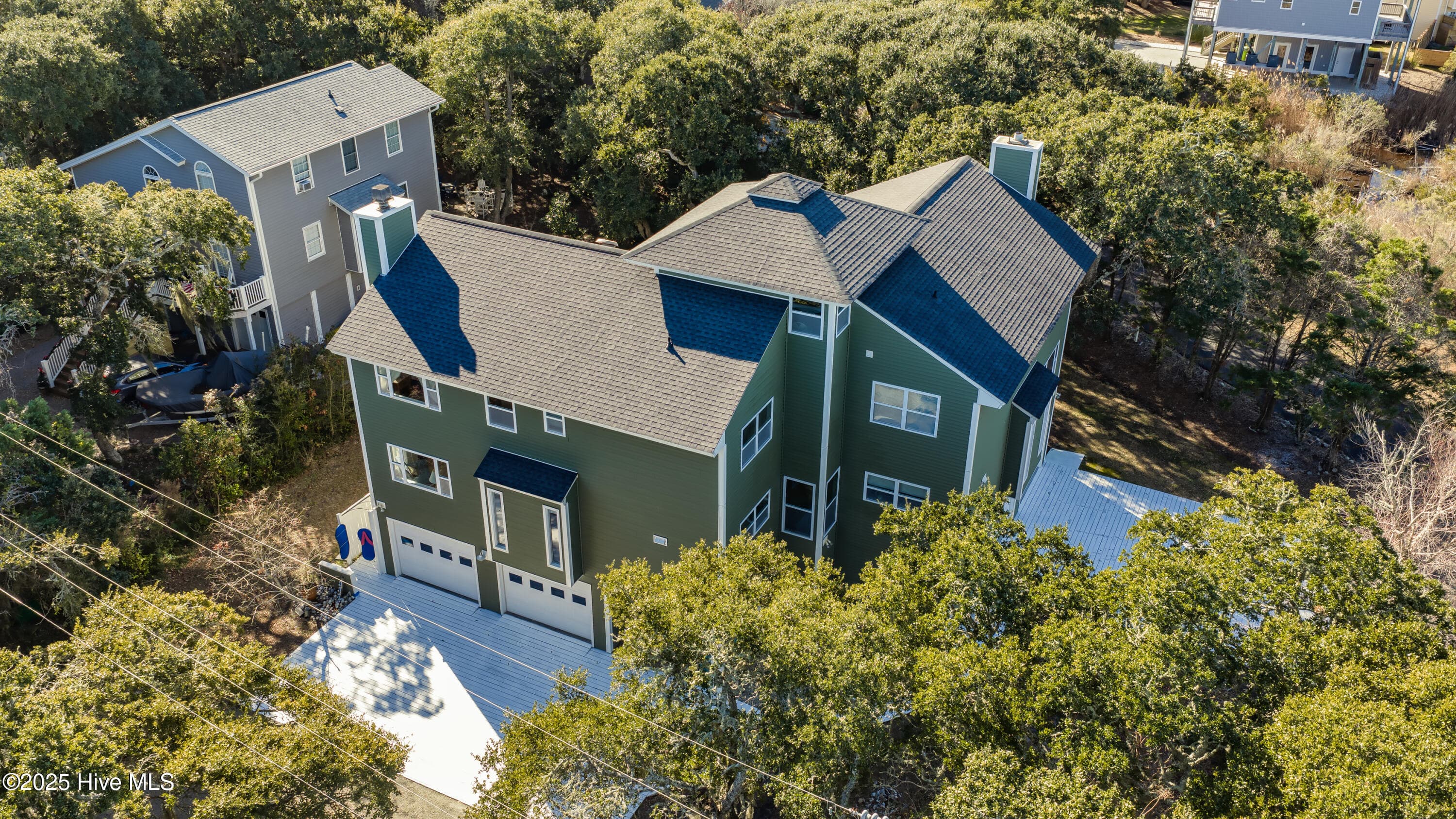 Exterior of 111 Cutlass Drive, Surf City, NC 28445