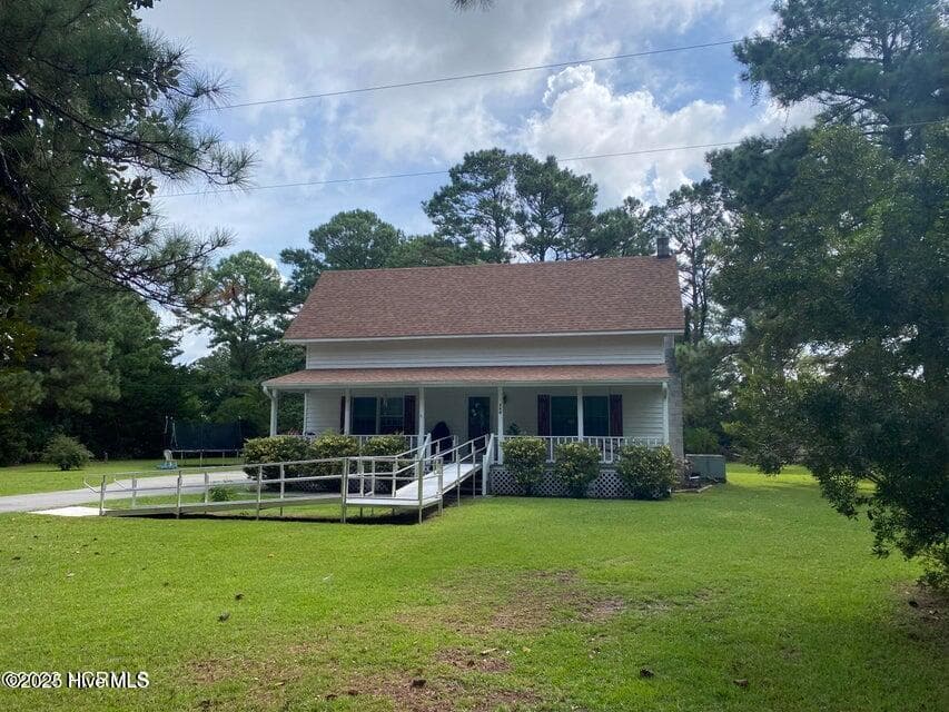 Front of 166 Lake Road, Beaufort, NC 28516