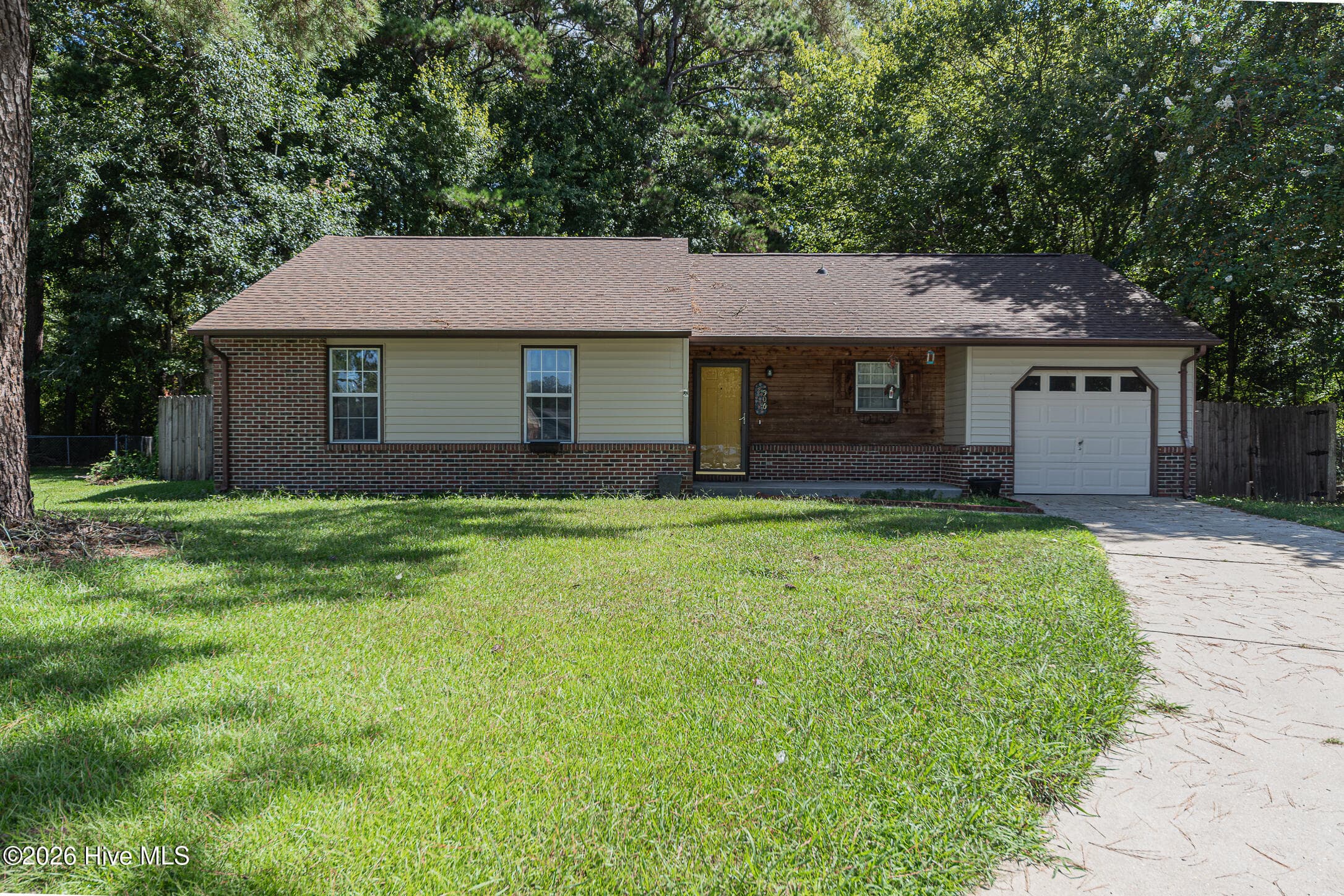 Front of 506 Sarah Court, Jacksonville, NC 28540
