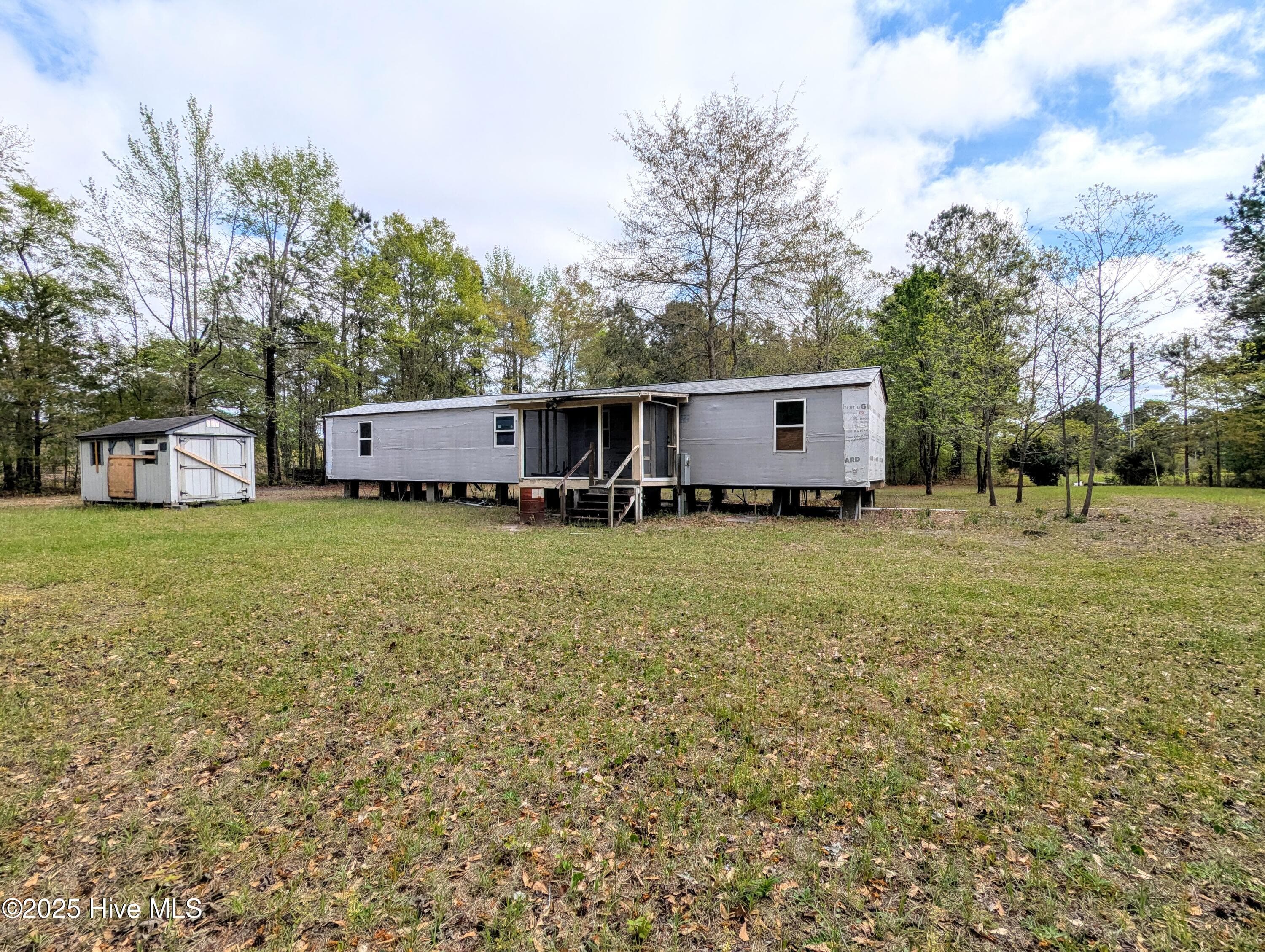 Front of 116 Branch Drive, Burgaw, NC 28425