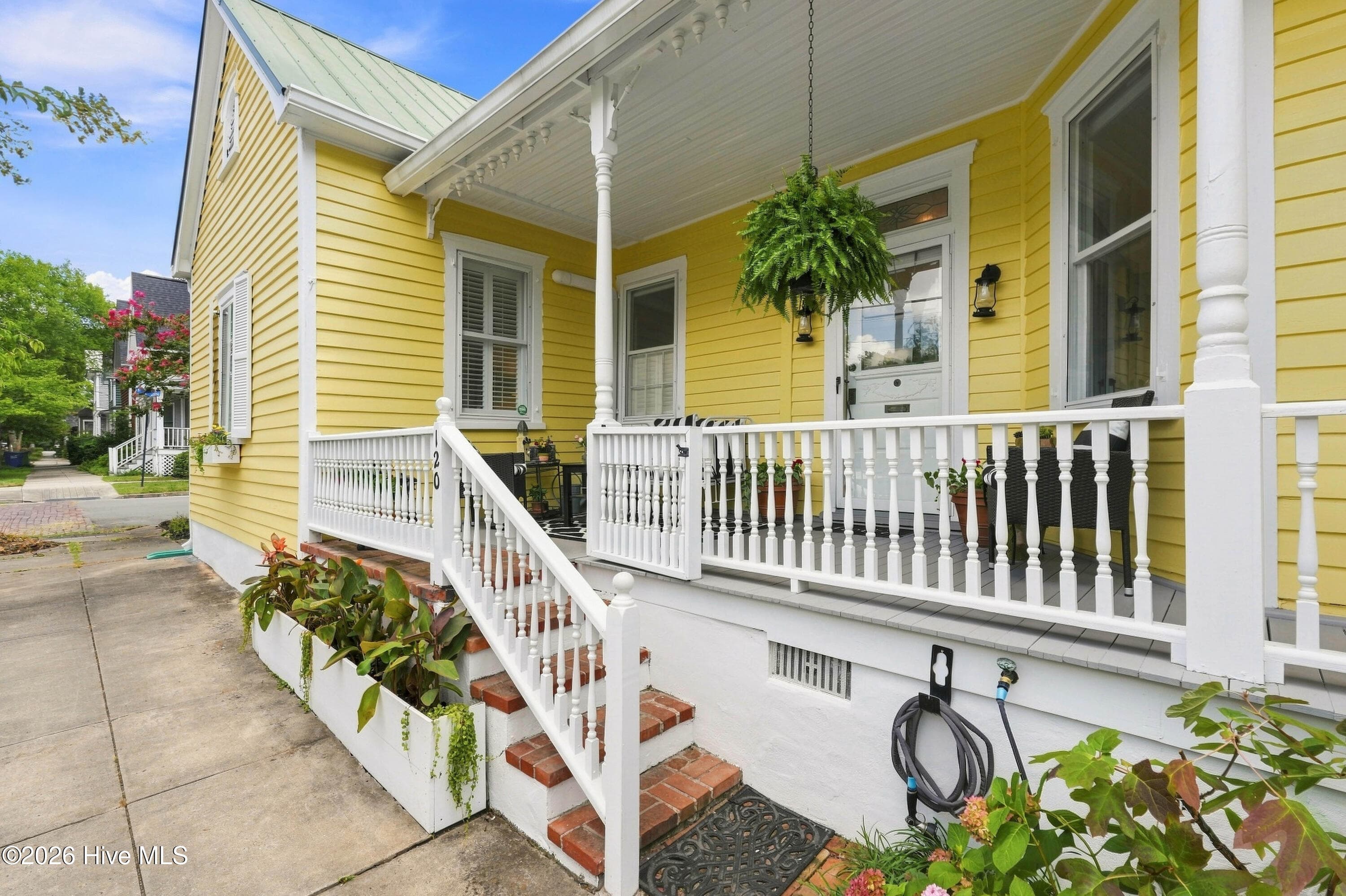 Front of 120 Church Street, Wilmington, NC 28401