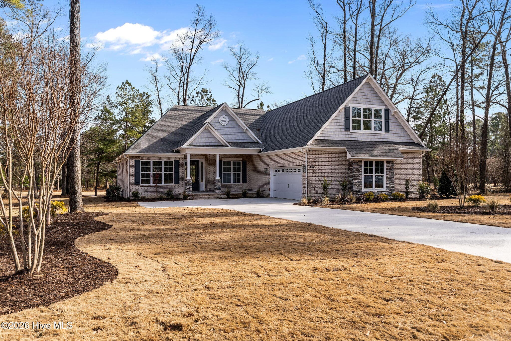 Front of 193 E Winding Way, Wallace, NC 28466