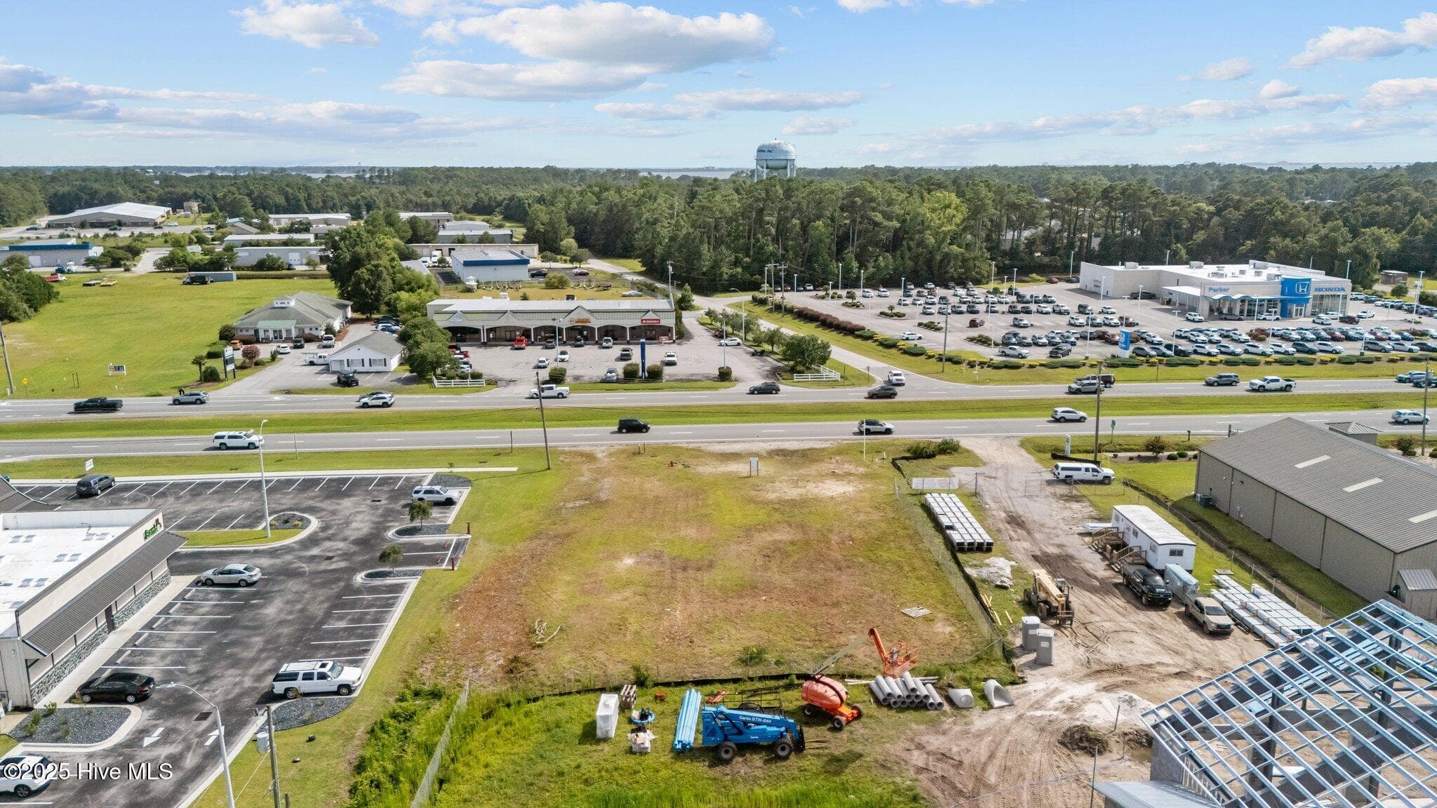 Exterior of 5320 Highway 70 W, Morehead City, NC 28557