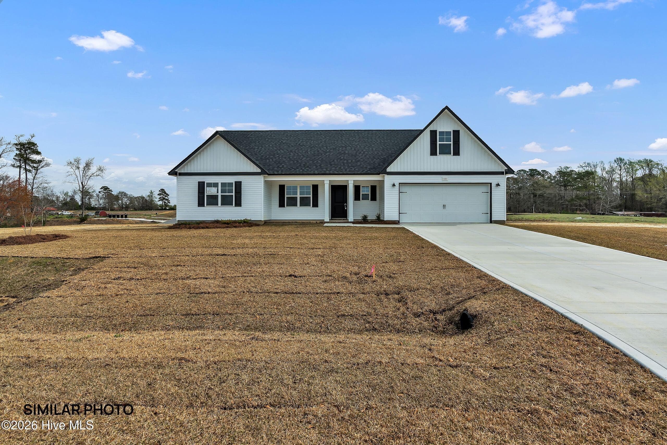 Front of 209 Gate Water Court #41, Jacksonville, NC 28546