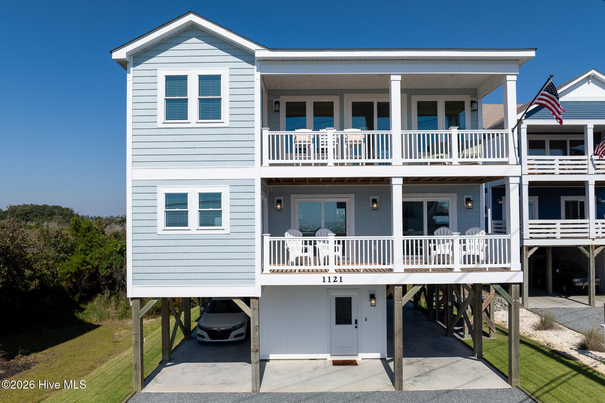 Exterior of 1121 New River Inlet Road Road