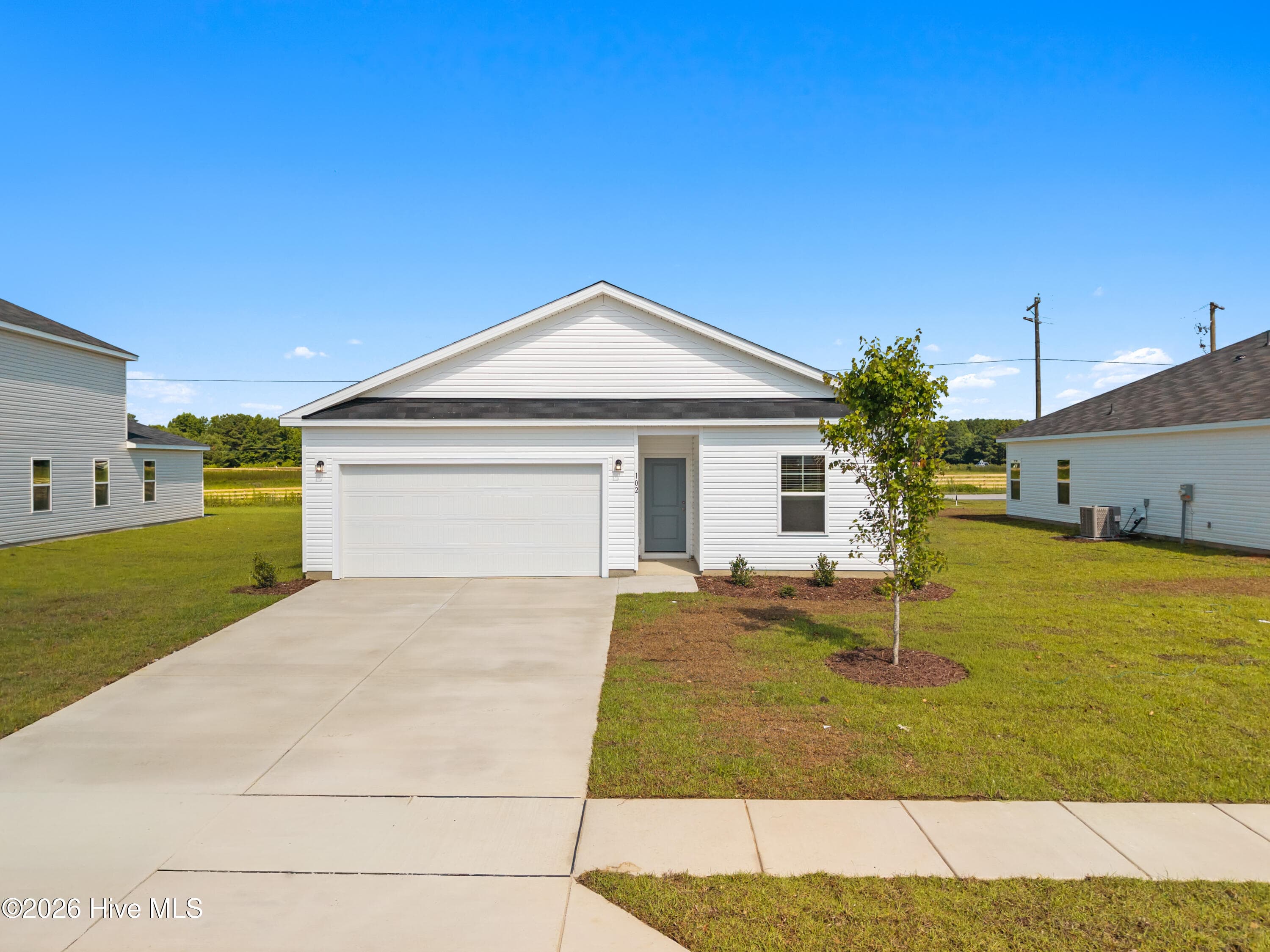 Front of 102 Nesbitt Court, Jacksonville, NC 28546
