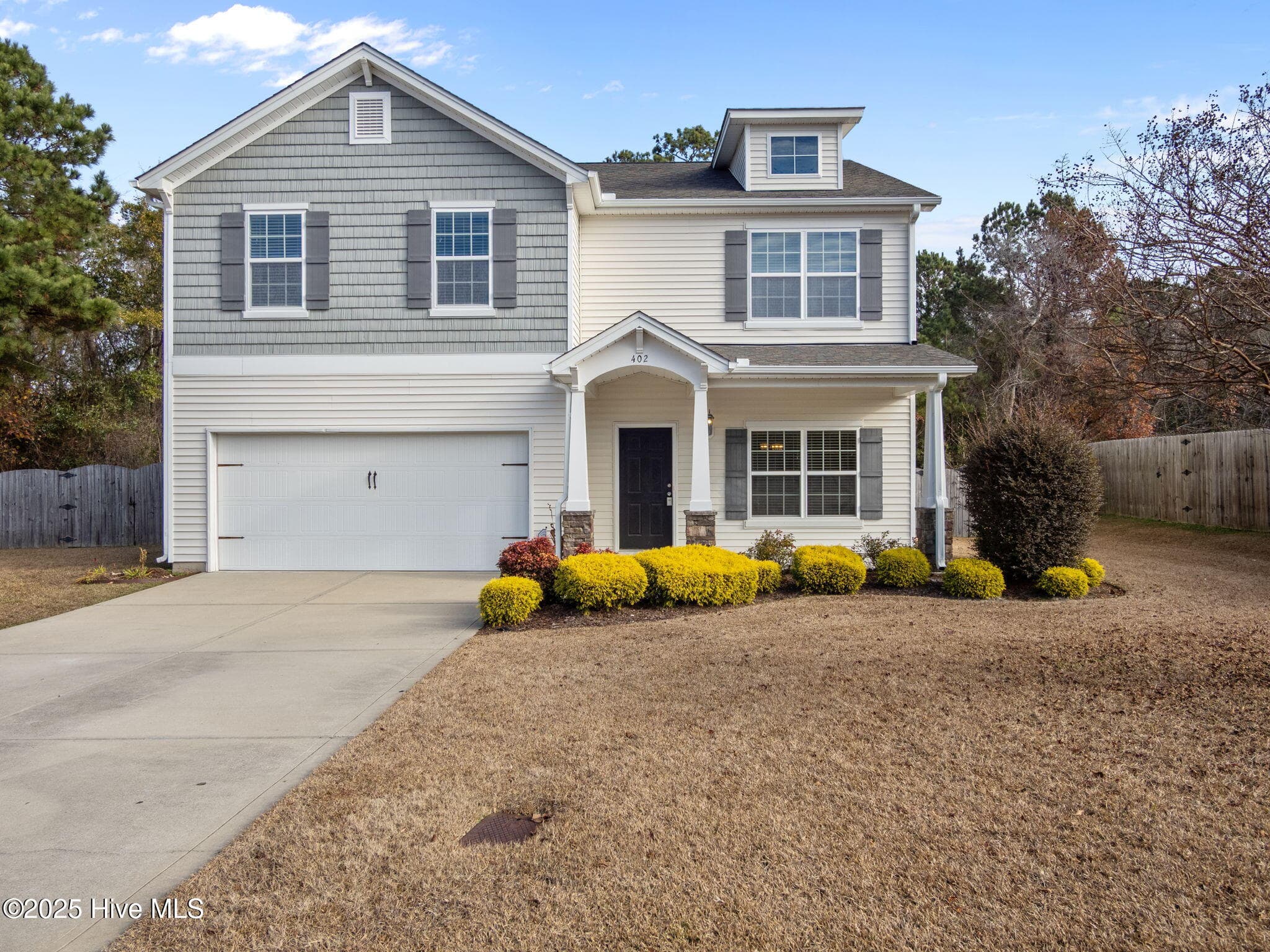 Front of 402 Boathouse Court, Swansboro, NC 28584