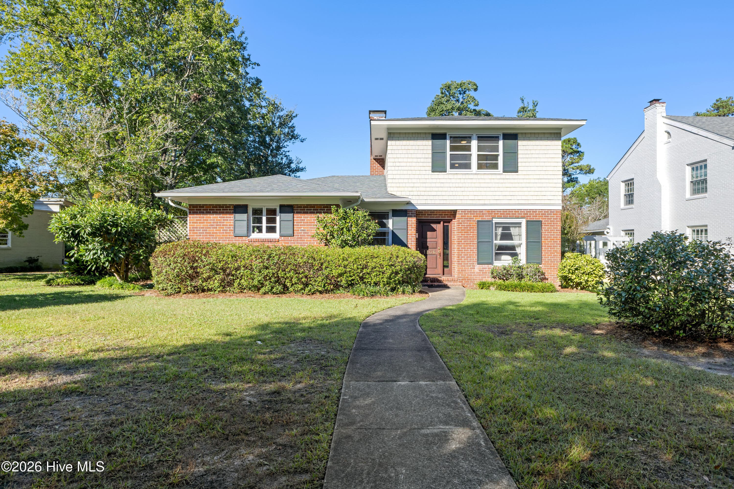 Front of 1206 Essex Drive, Wilmington, NC 28403
