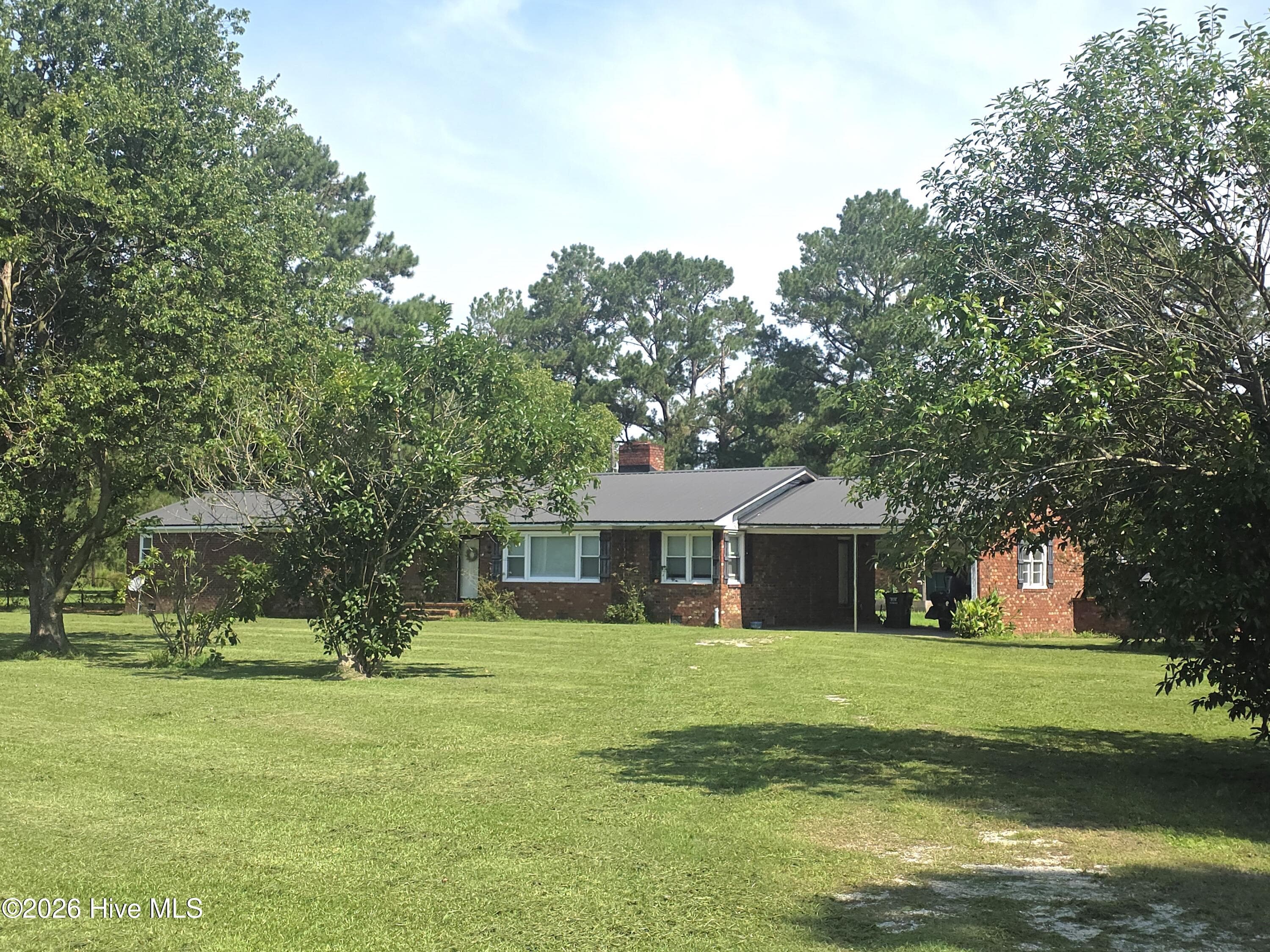 Front of 1308 Highway 58 N, Trenton, NC 28585