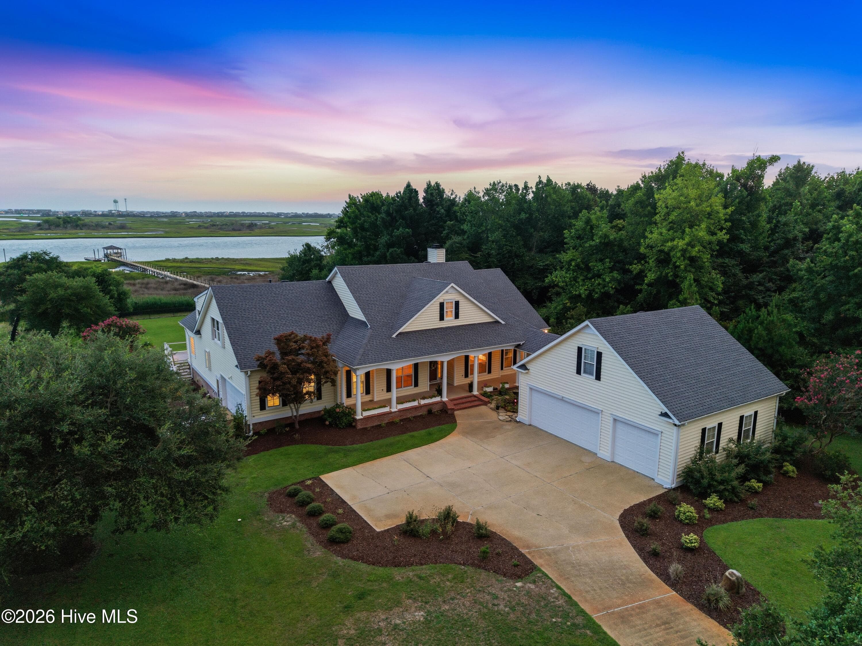 Exterior of 99 Sound View Drive N, Hampstead, NC 28443