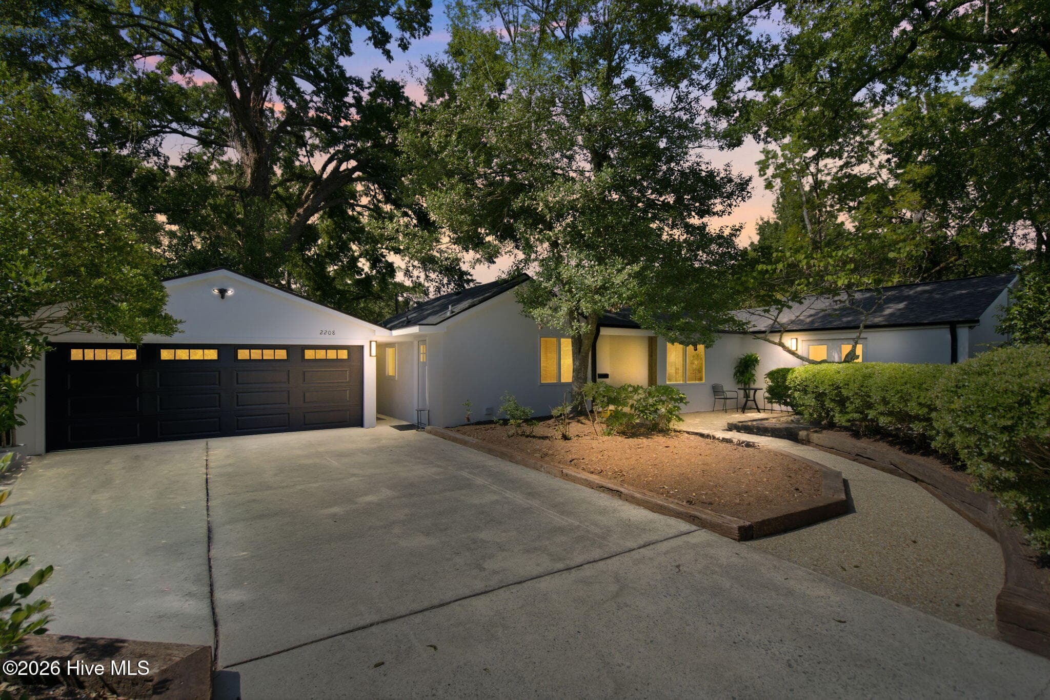 Front of 2208 Carlton Avenue, Wilmington, NC 28403