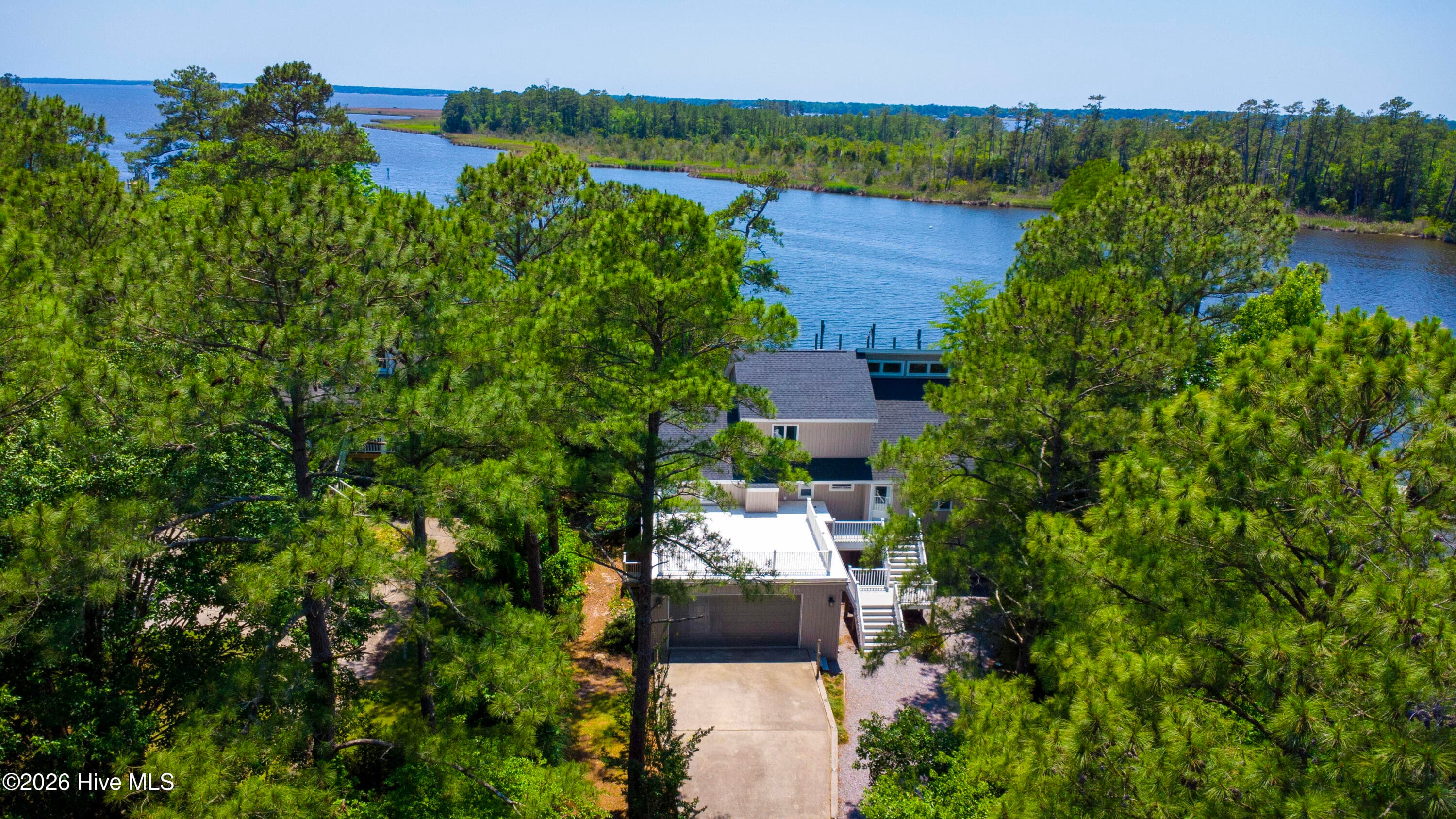 Front of 5616 Gondolier Drive, New Bern, NC 28560