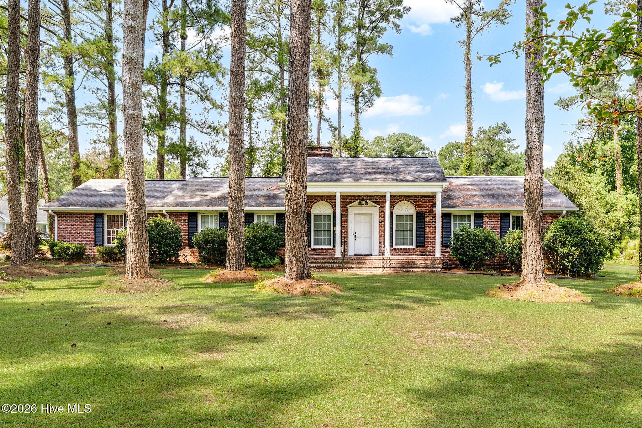 Front of 110 Annie Faye Norris Lane, Teachey, NC 28464