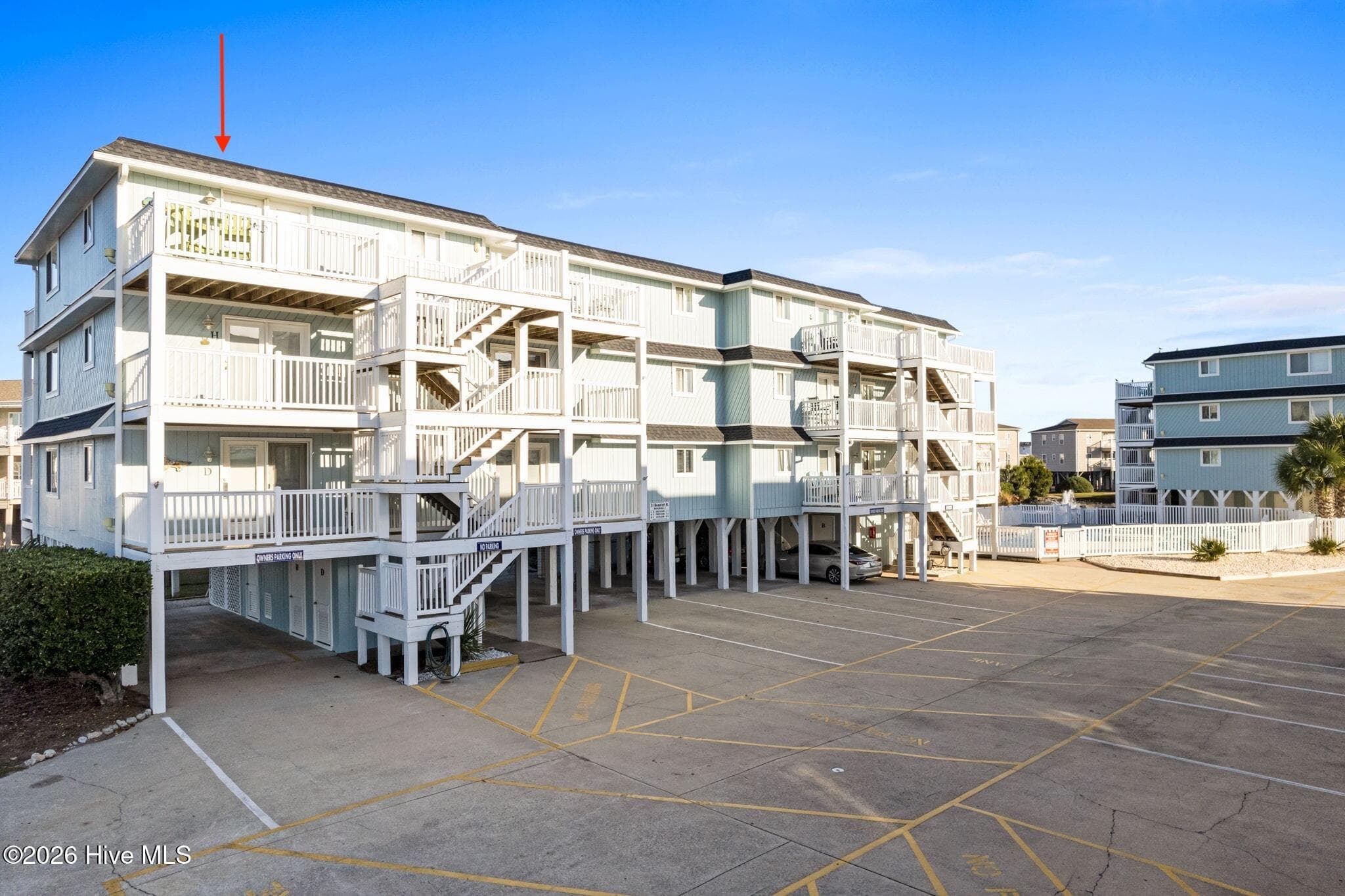 Exterior of 31 Beaufort Street # L