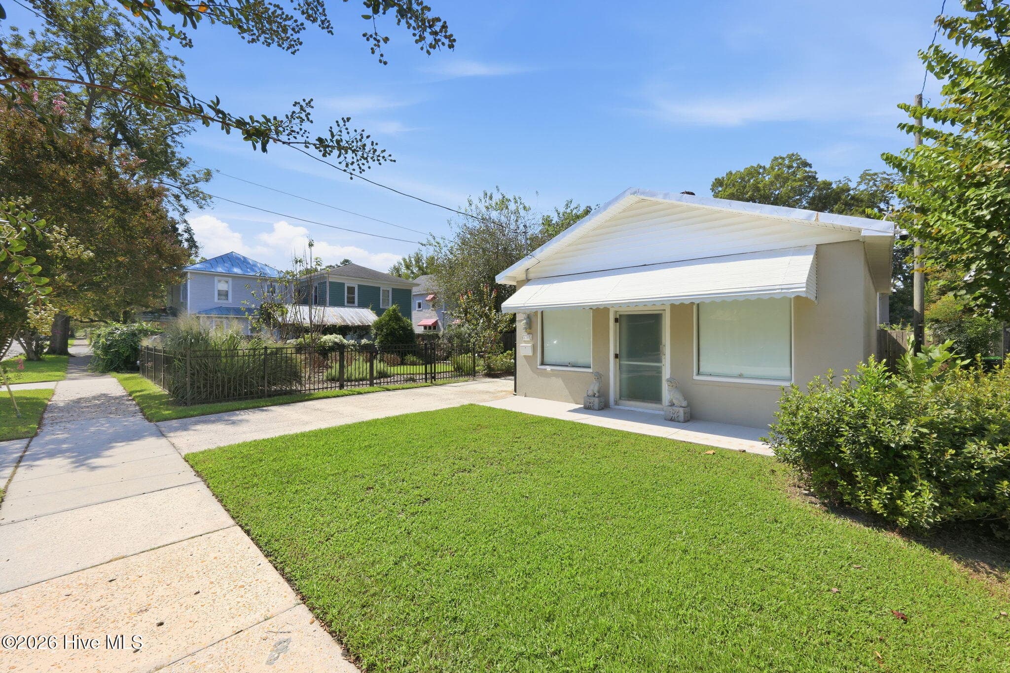 Front of 1307 North Pasteur Street, New Bern, NC 28560