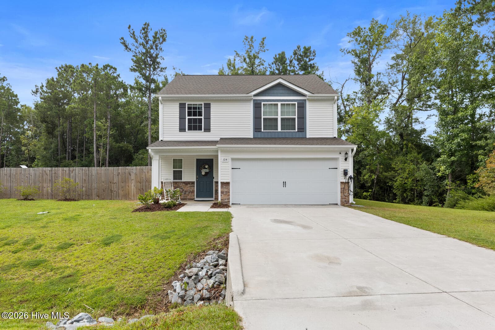Exterior of 104 Priscilla Place, Hampstead, NC 28443