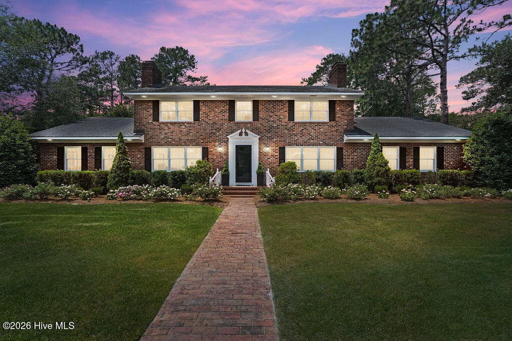 Front of 2202 S Live Oak Parkway, Wilmington, NC 28403