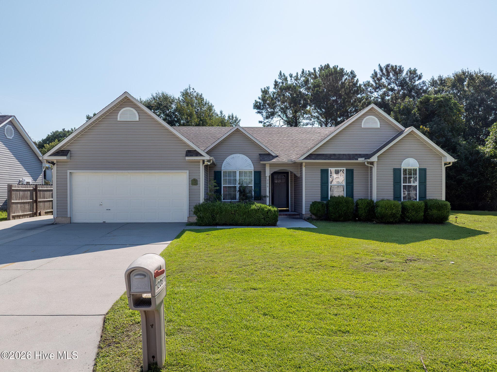 Front of 206 Winter Road, Jacksonville, NC 28540
