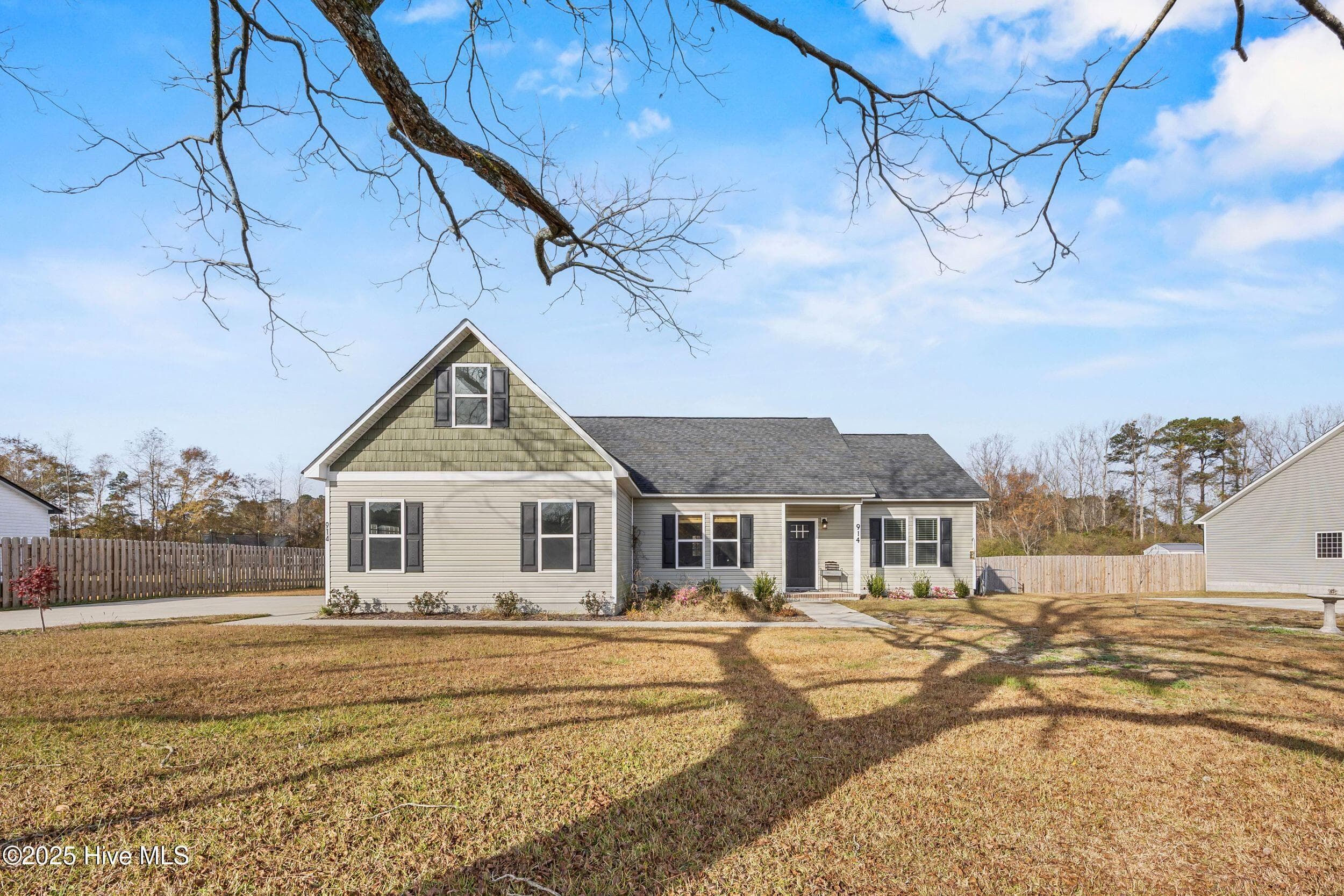 Front of 914 Haw Branch Road, Beulaville, NC 28518