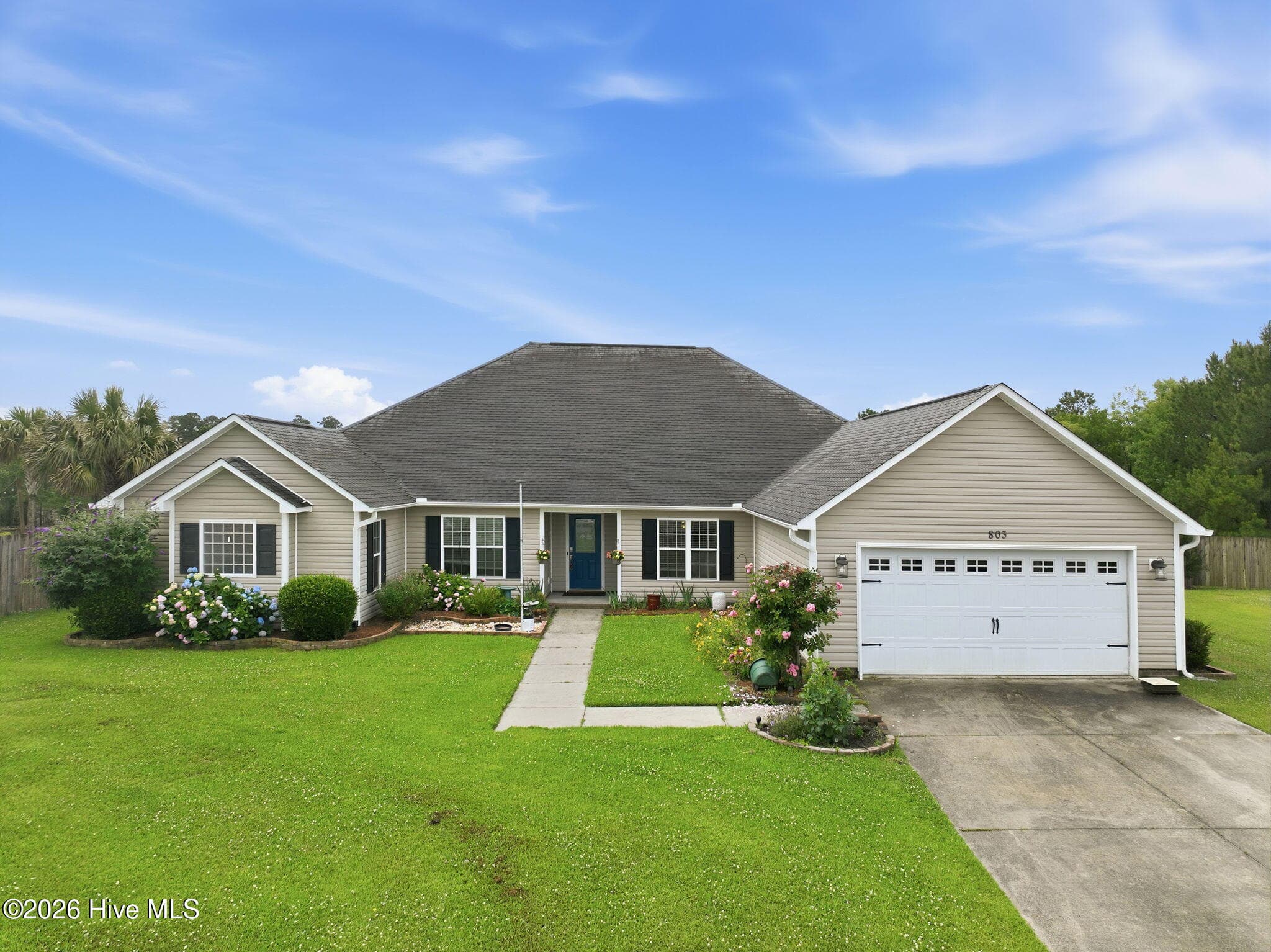 Front of 803 Canvas Court, Swansboro, NC 28584