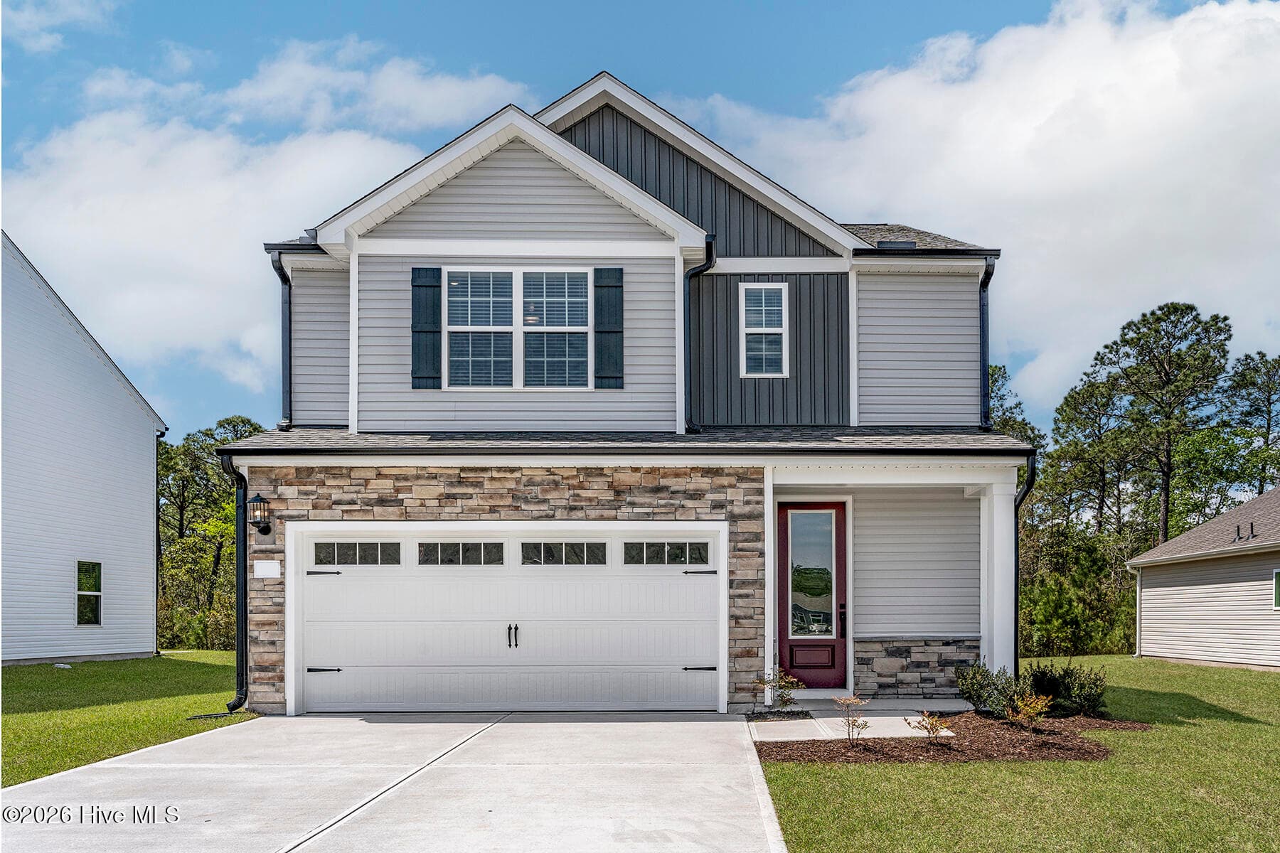 Front of 188 S Umbrella Palm Drive, Hampstead, NC 28443