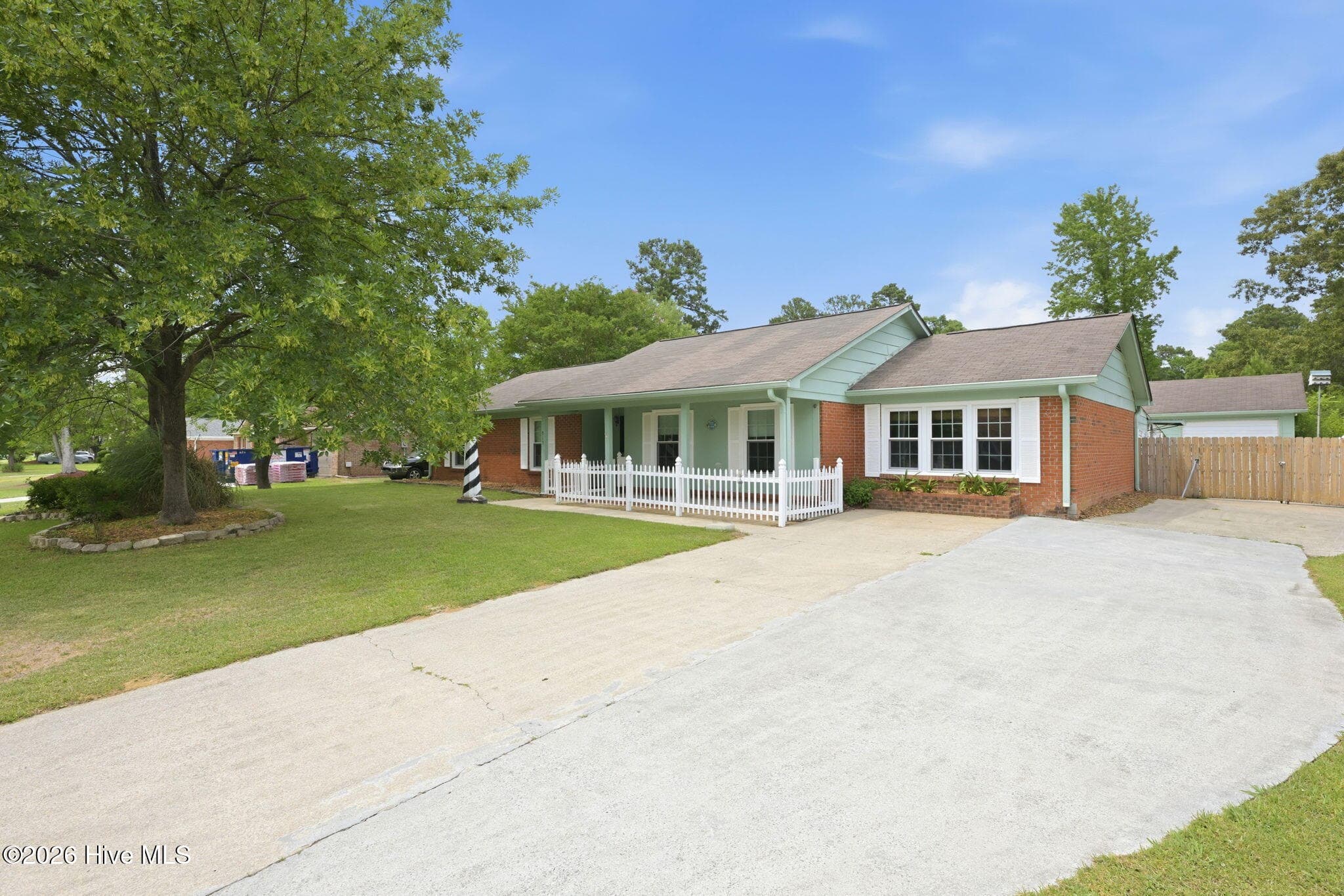 Front of 913 Colony Drive, New Bern, NC 28562