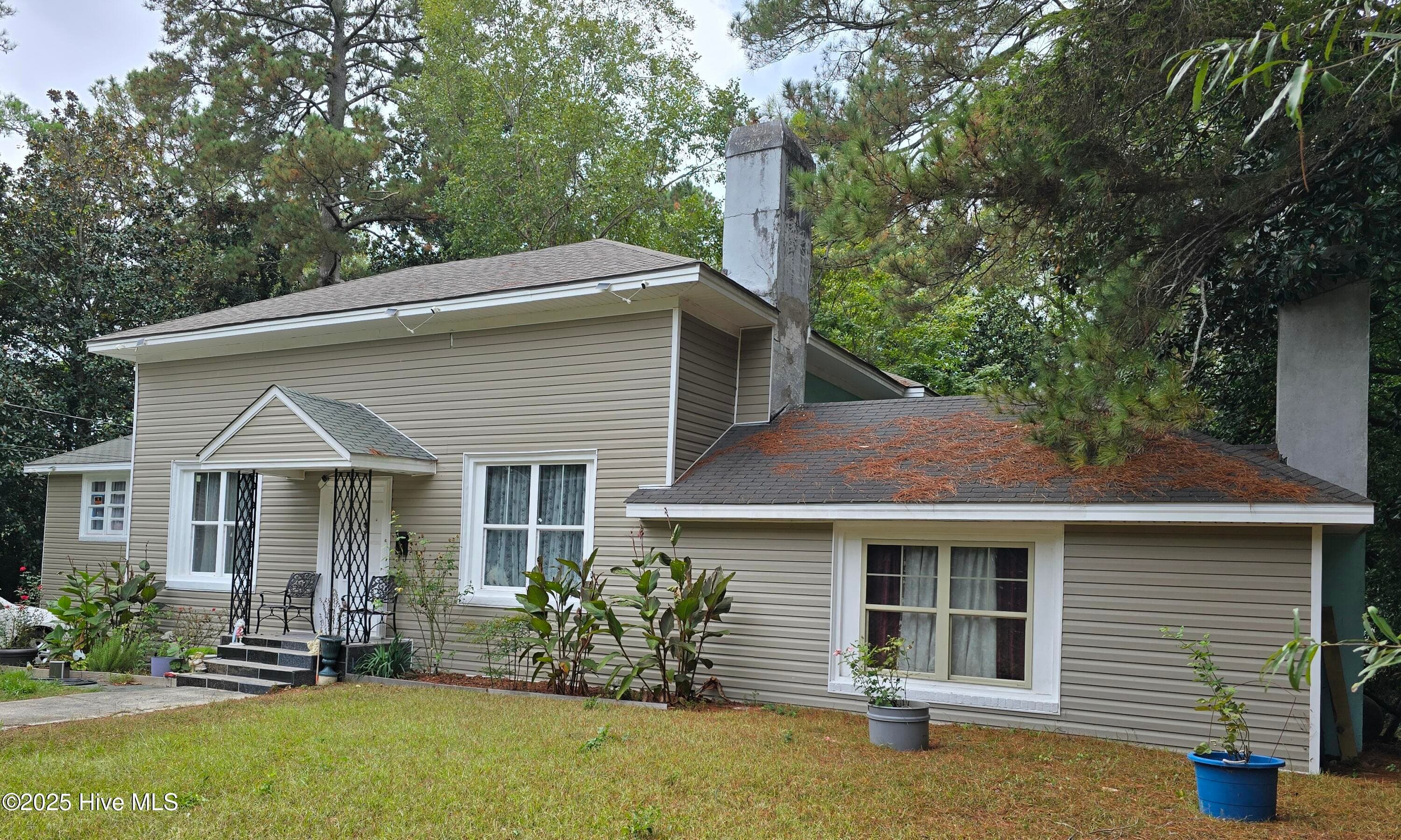 Front of 1014 N Independence Street, Kinston, NC 28501