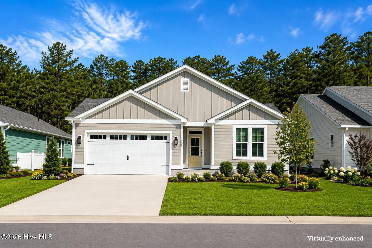 Front of 2016 Brighton Drive, New Bern, NC 28562
