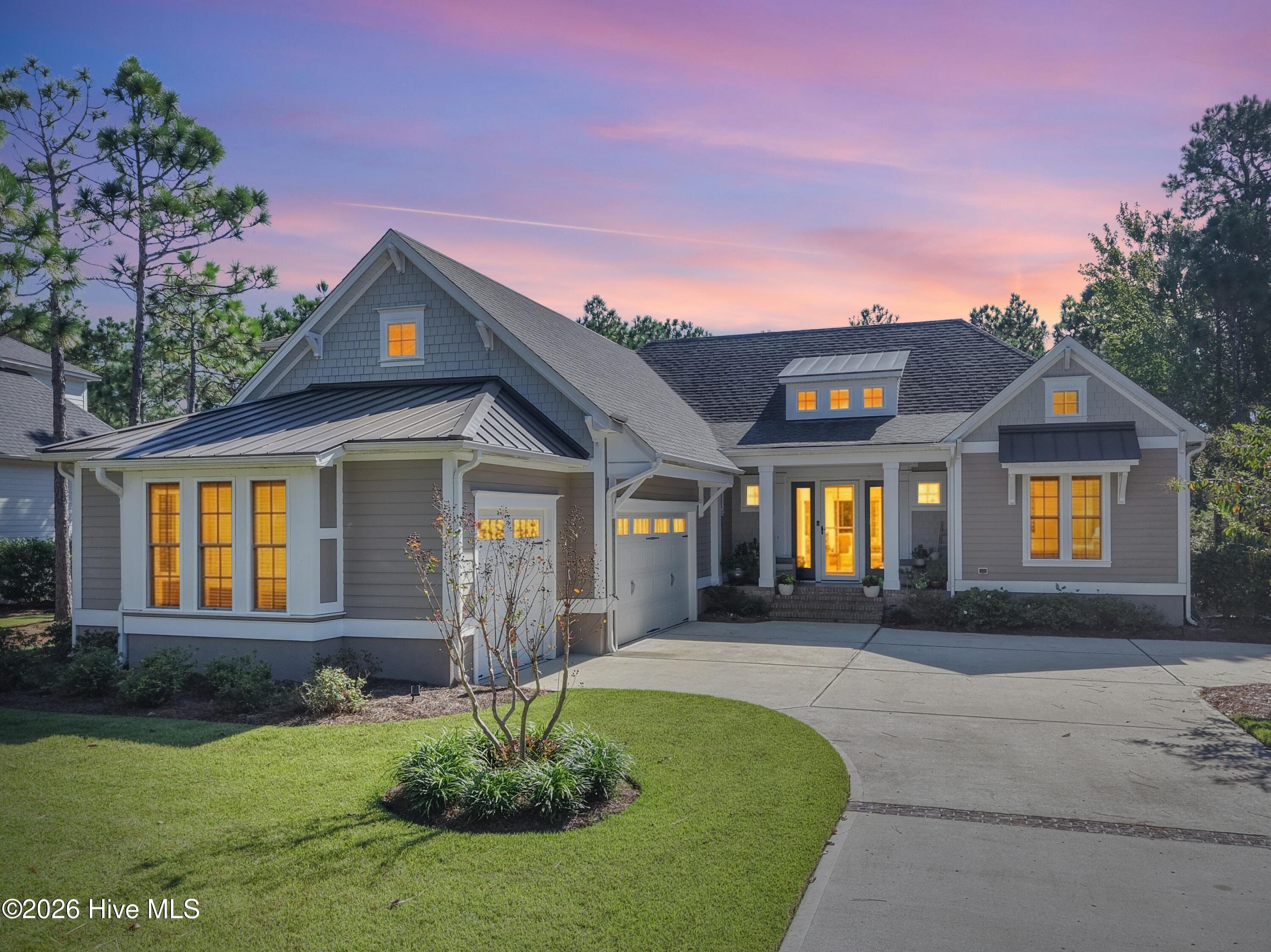 Front of 3183 Moss Hammock Wynd, Southport, NC 28461