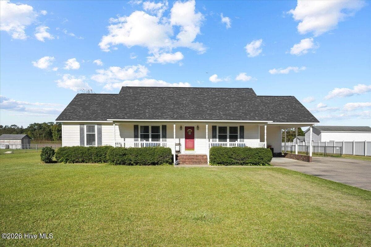 Exterior of 2556 Southwood Road