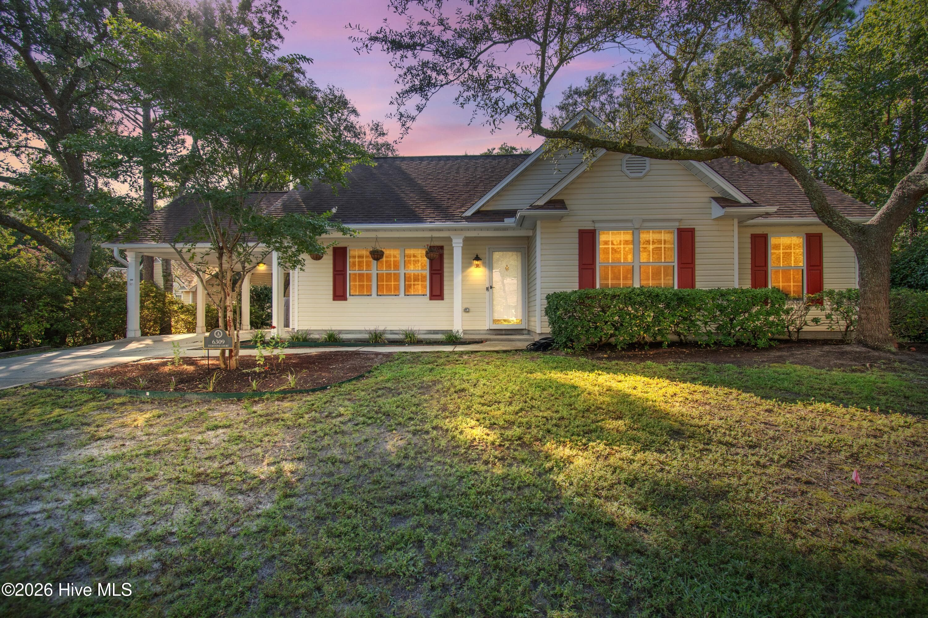 Front of 6309 Iverstone Court, Wilmington, NC 28409