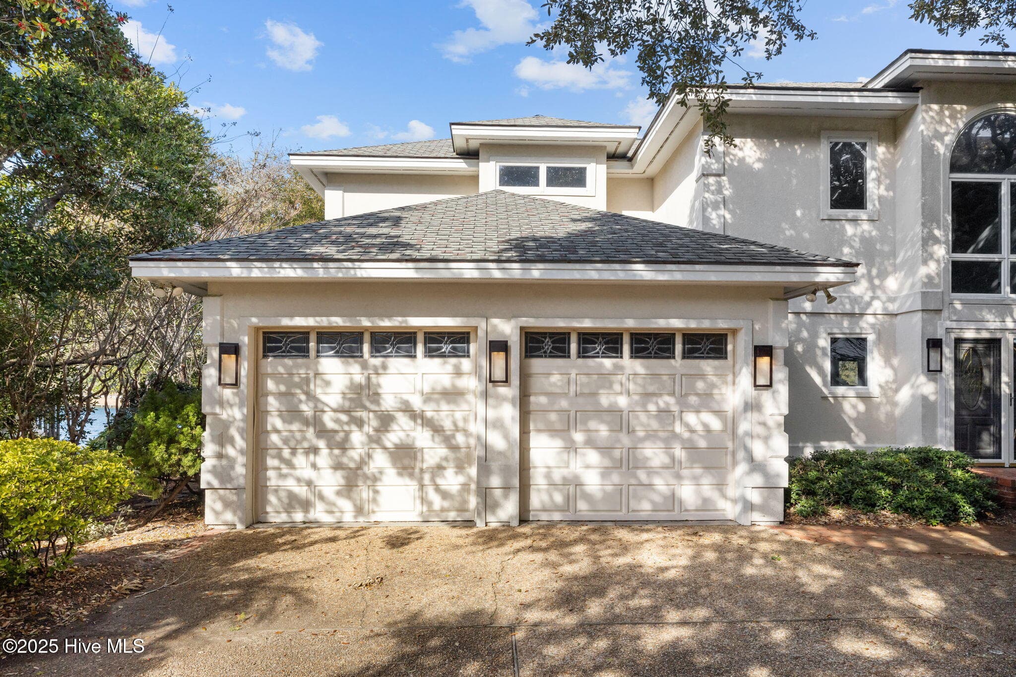 Front of 518 Egret Lake Drive, Pine Knoll Shores, NC 28512