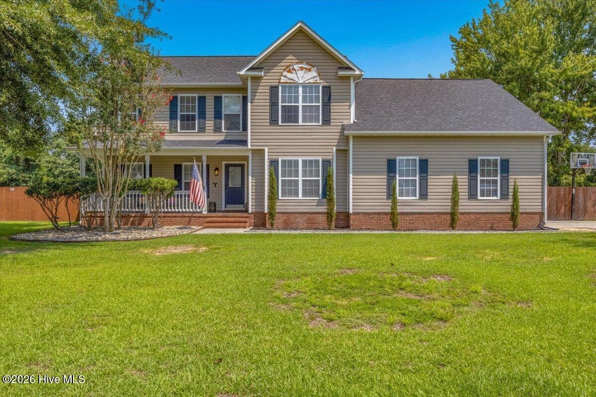 Front of 194 Bridlewood Drive, Jacksonville, NC 28540