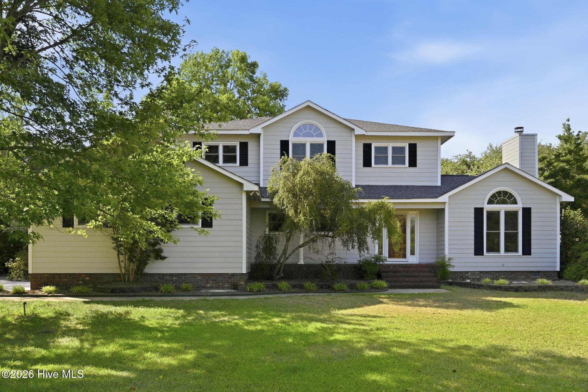 Front of 103 Seagull Way, Hubert, NC 28539
