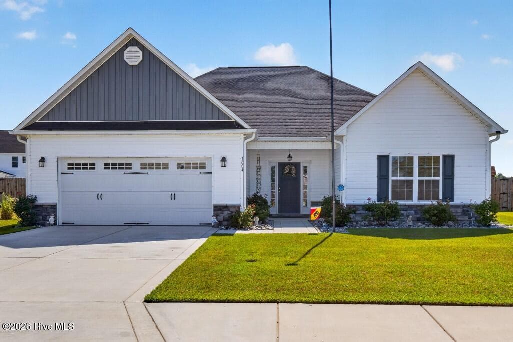 Front of 1004 Grouper Run, New Bern, NC 28562