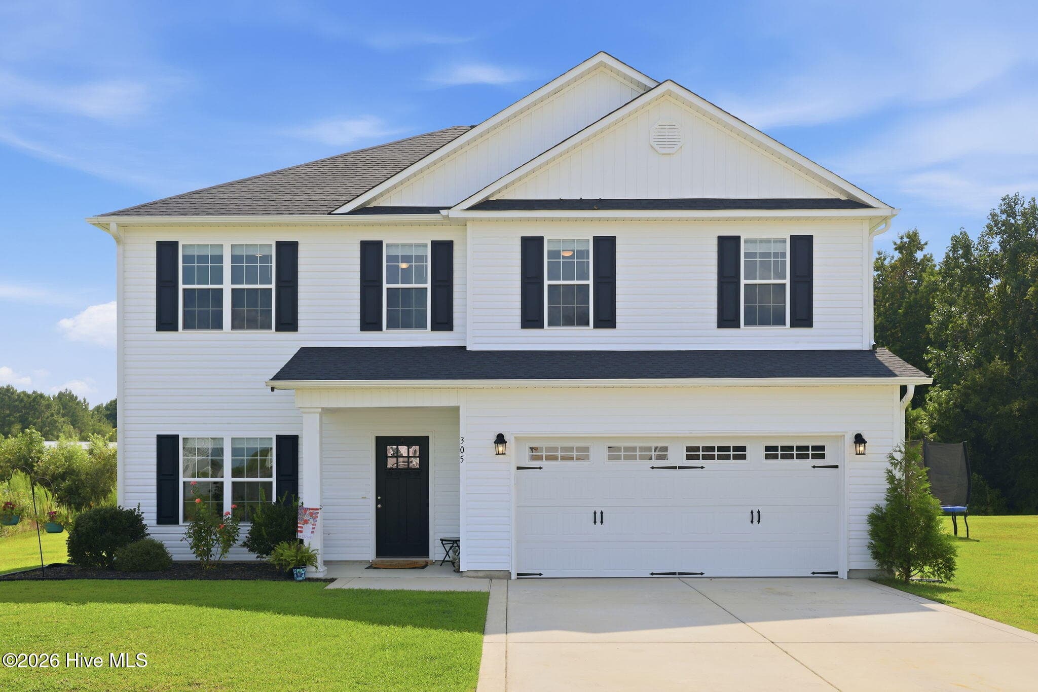 Front of 305 Lonesome Dove Court, Maysville, NC 28555