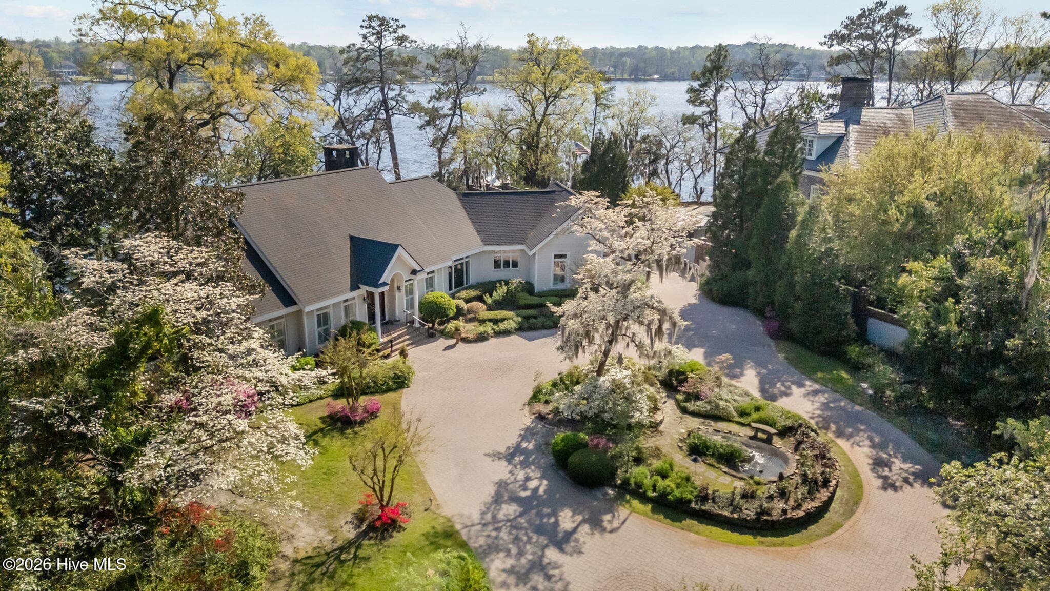 Front of 211 Wilson Point Road, Trent Woods, NC 28562