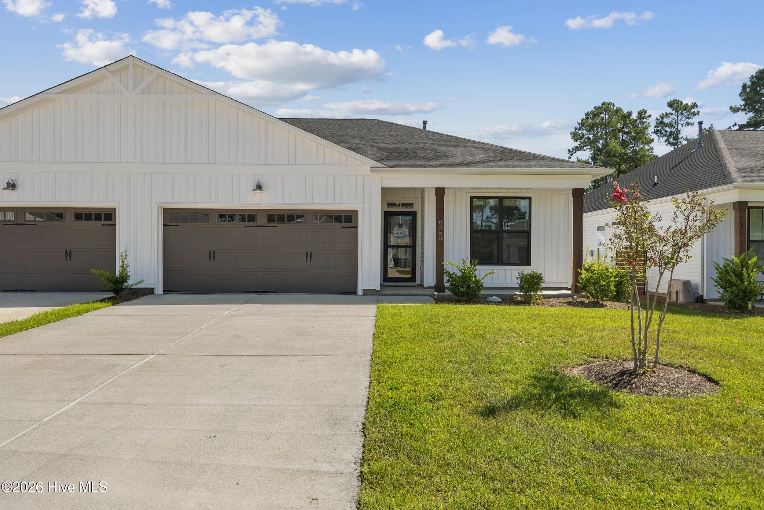 Front of 6553 Pinnacle Point, Winnabow, NC 28479